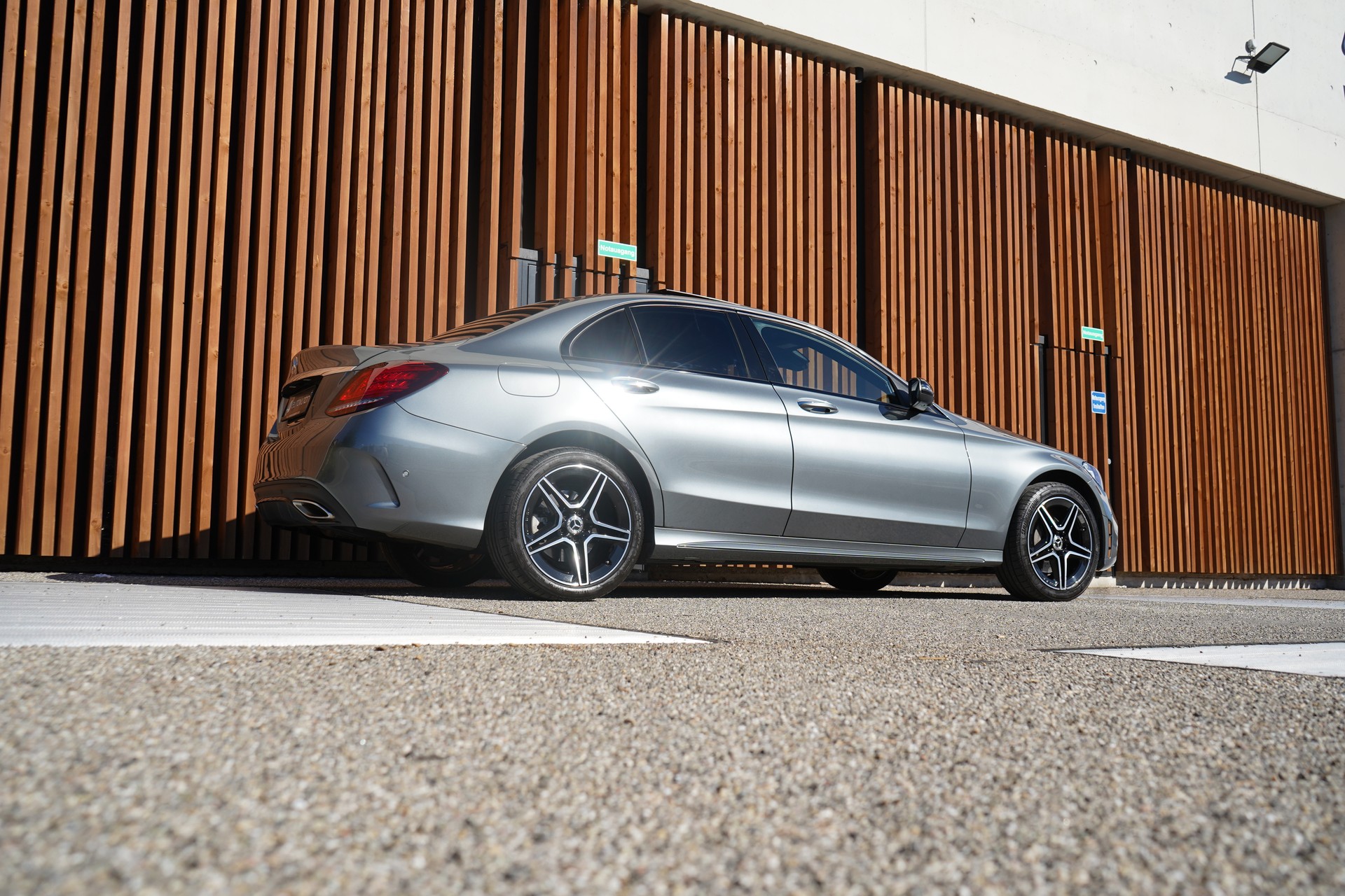 MERCEDES-BENZ C 200 SWISS STAR AMG LINE NIGHT 4MATIC 9G-TRONIC l 184 PS-image-7