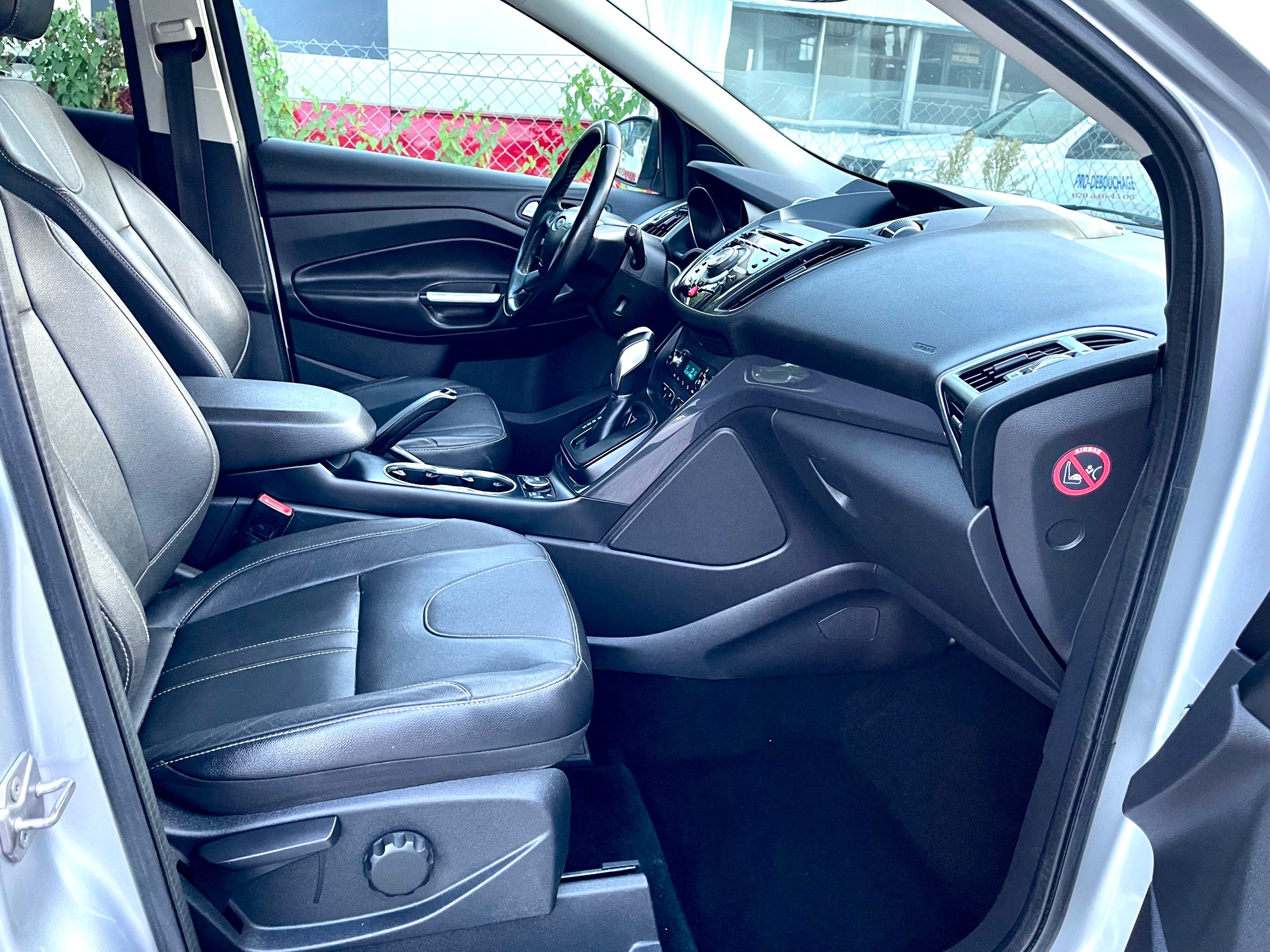 FORD Kuga 2.0 TDCi Titanium S 4WD PowerShift-image-13