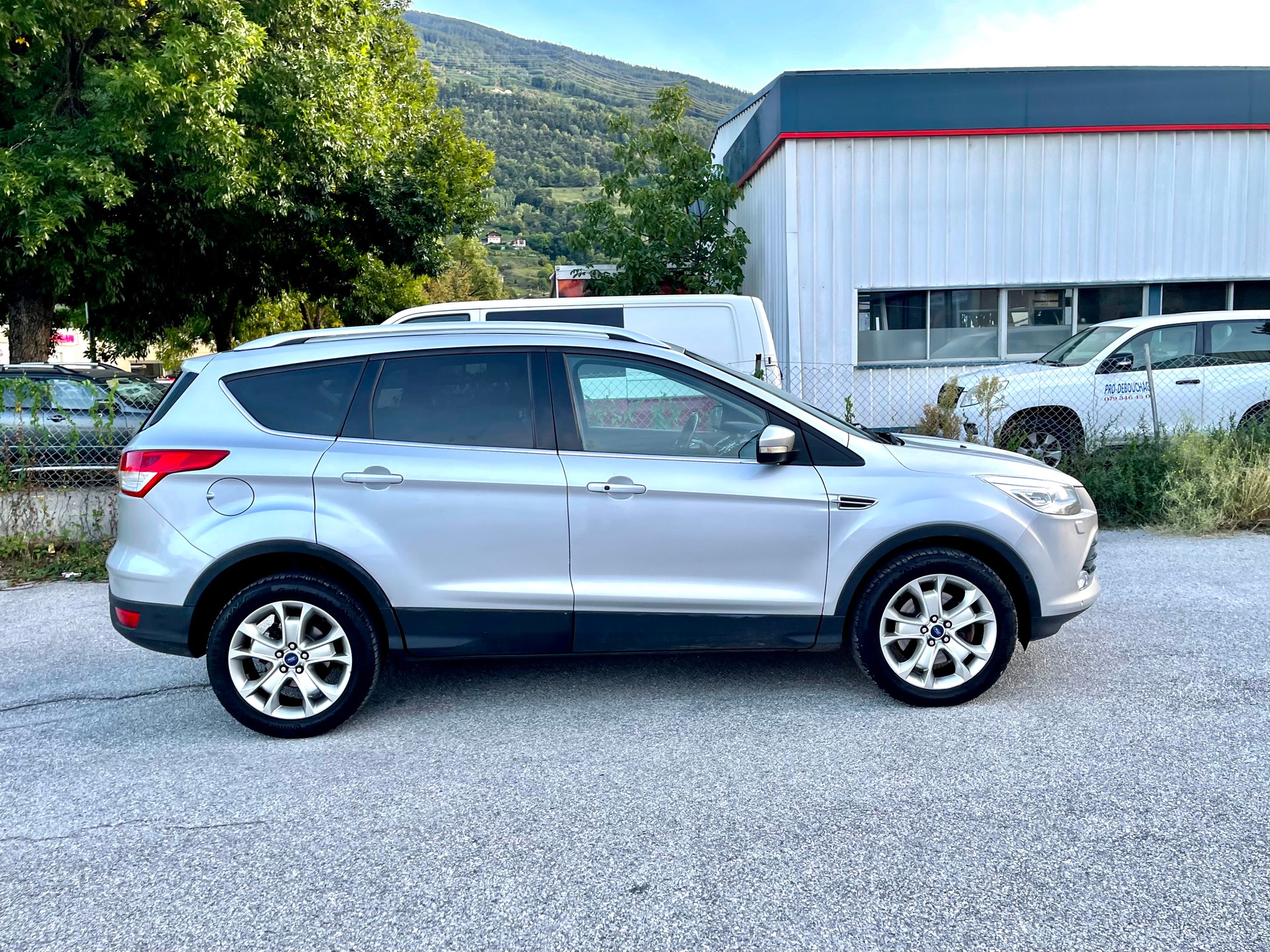 FORD Kuga 2.0 TDCi Titanium S 4WD PowerShift-image-10