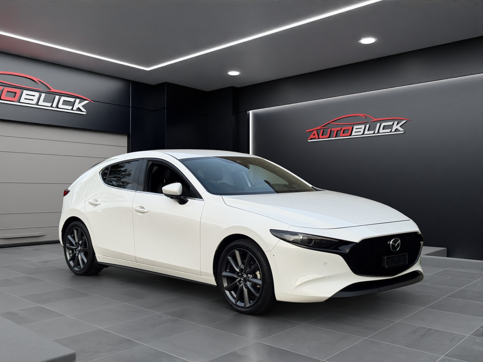 MAZDA 3 Hatchback SKYACTIV-X M Hybrid 186 Revolution Automat Frisch ab MFK & Service – 17Monate Werksgarantie bis 2028.-image-2