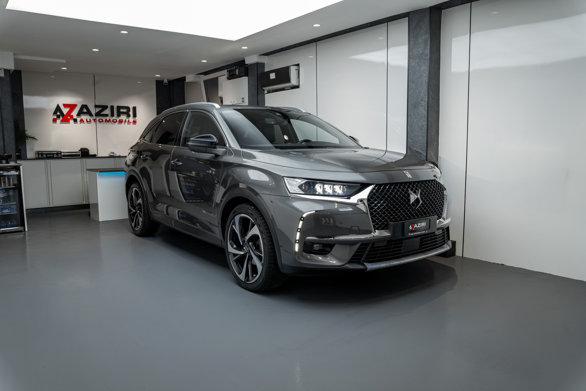 DS AUTOMOBILES DS 7 Crossback 2.0 BlueHDi Rivoli Edition-showroom-element-2