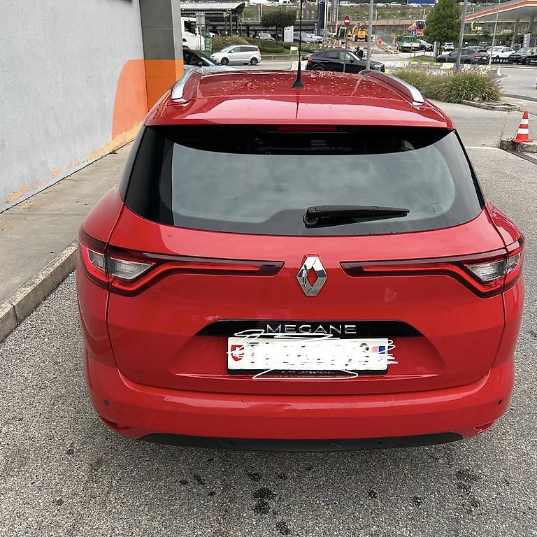 RENAULT MEGANE-image-3