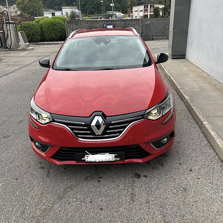 RENAULT MEGANE-image-1