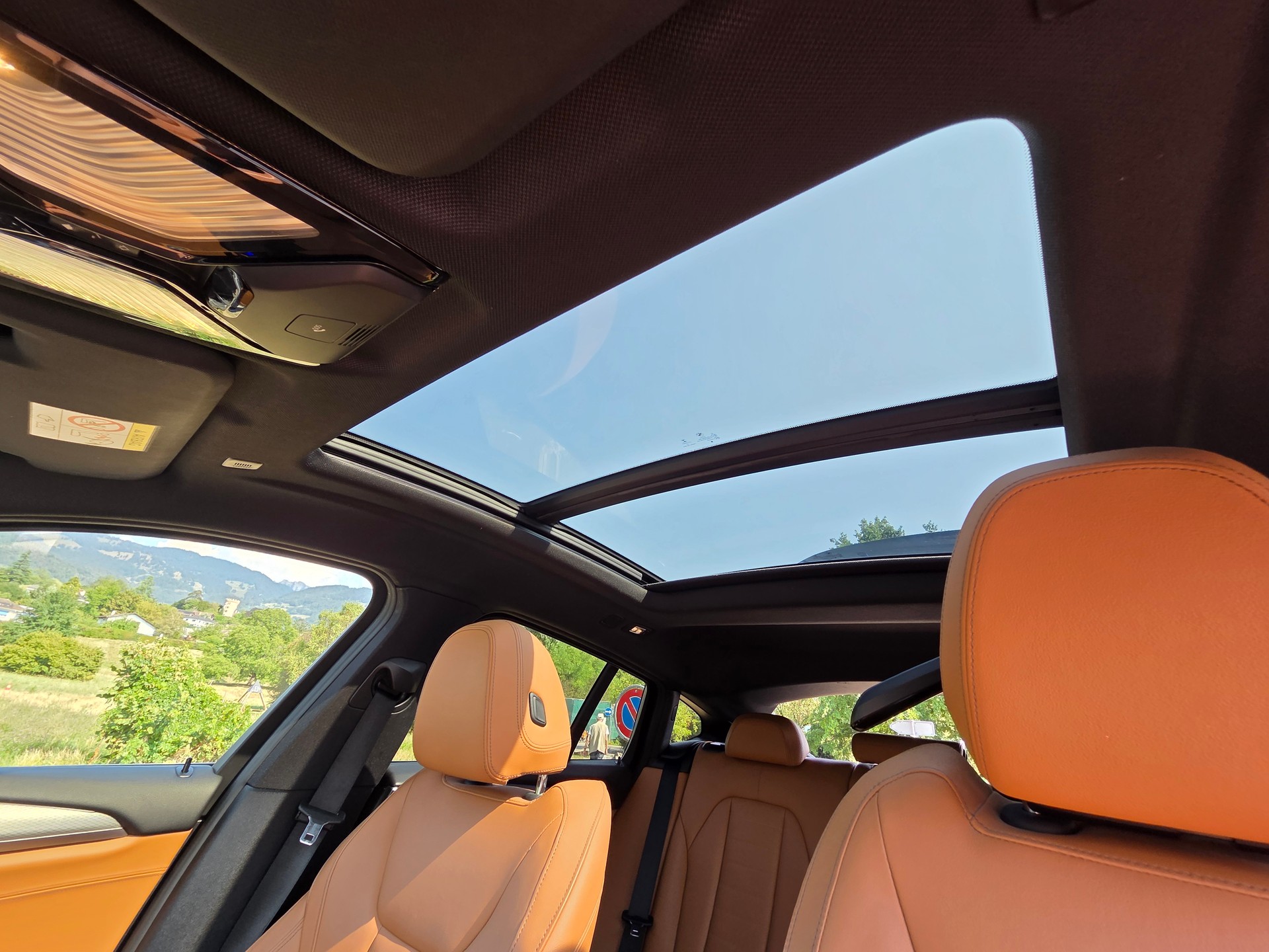BMW 30i xDrive-image-10