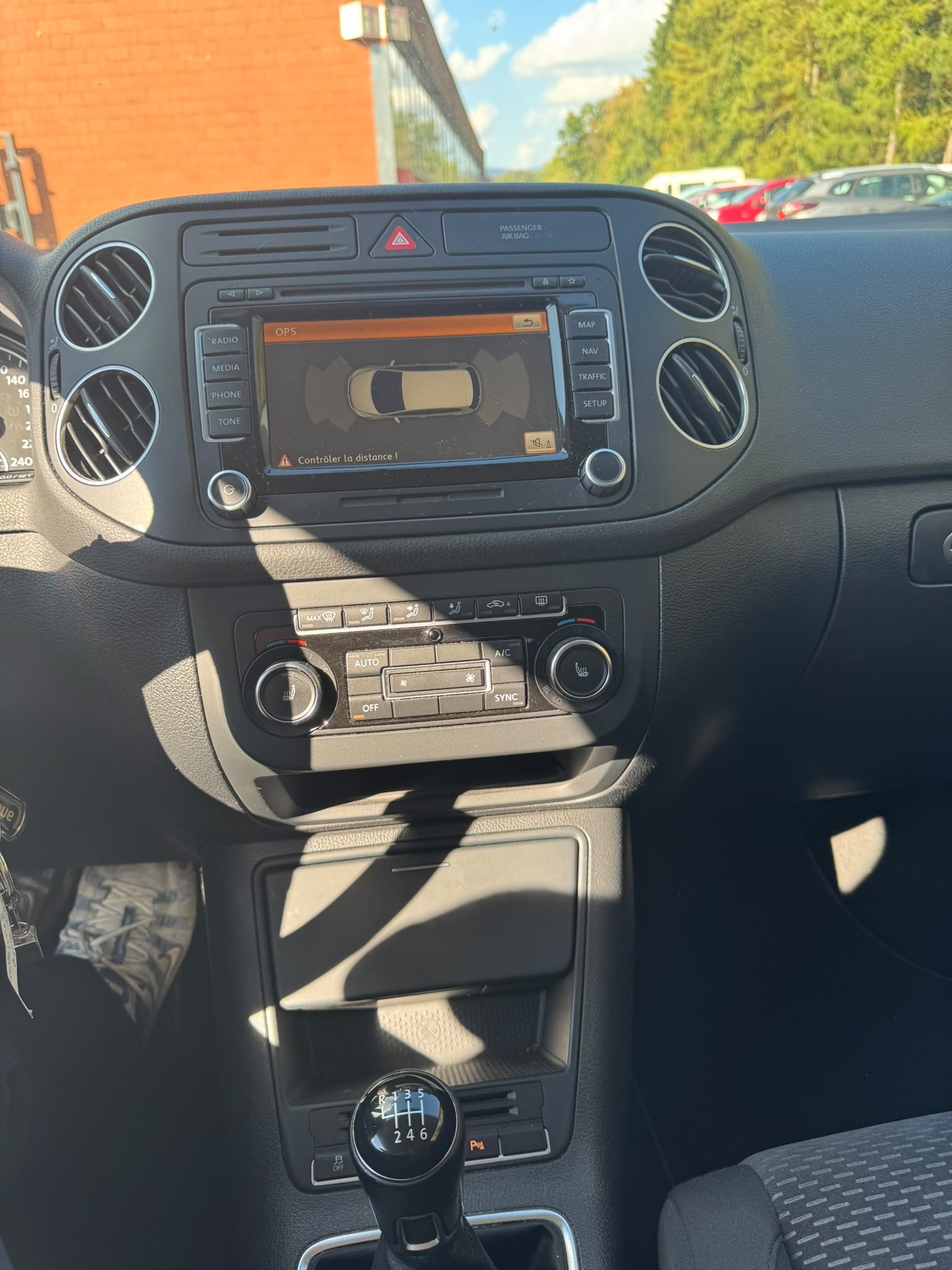 VW Golf Plus 1.2 TSI BlueMotion Technology Team-image-7