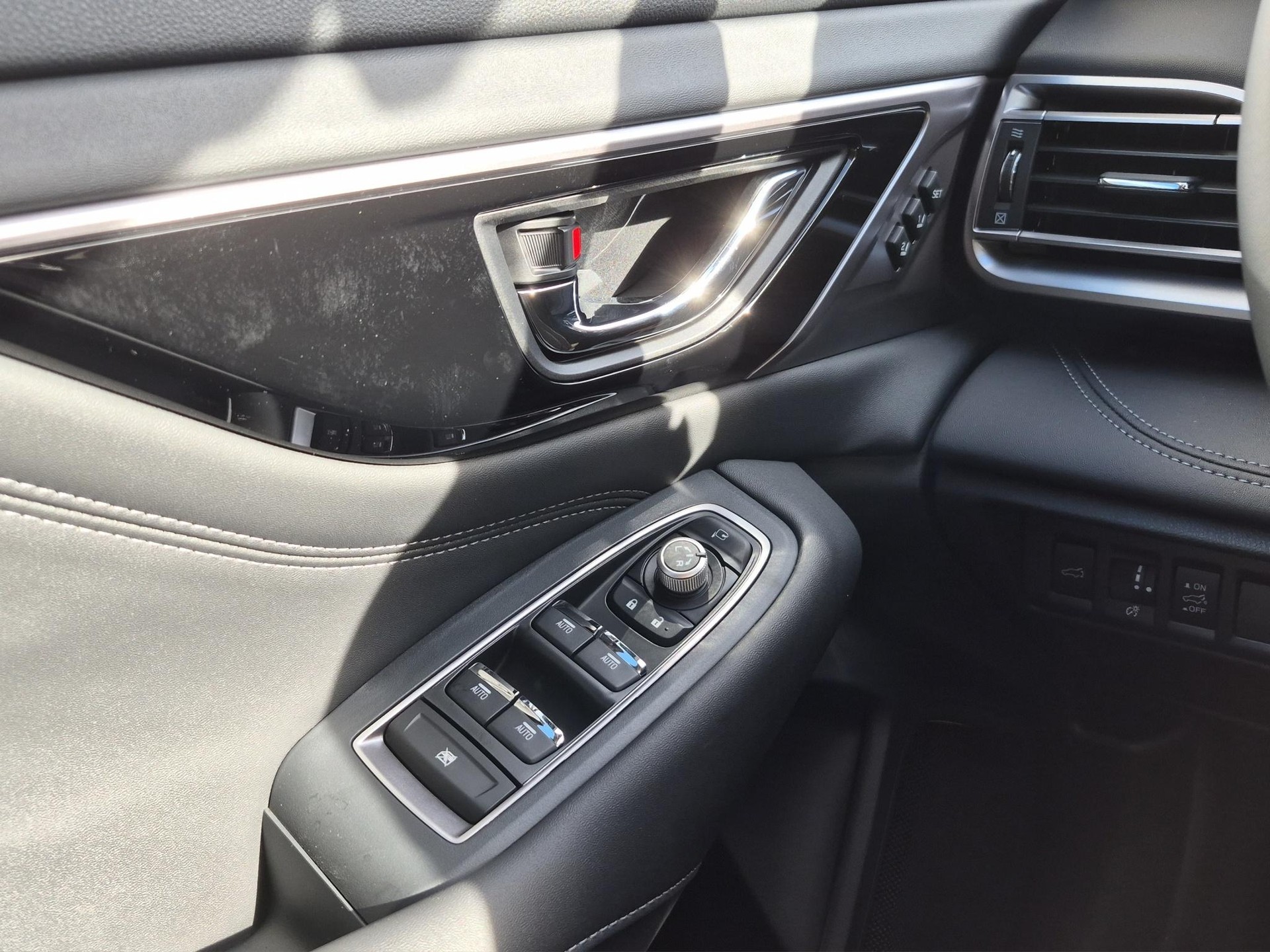 SUBARU Outback 2.5i Final Edition-image-10