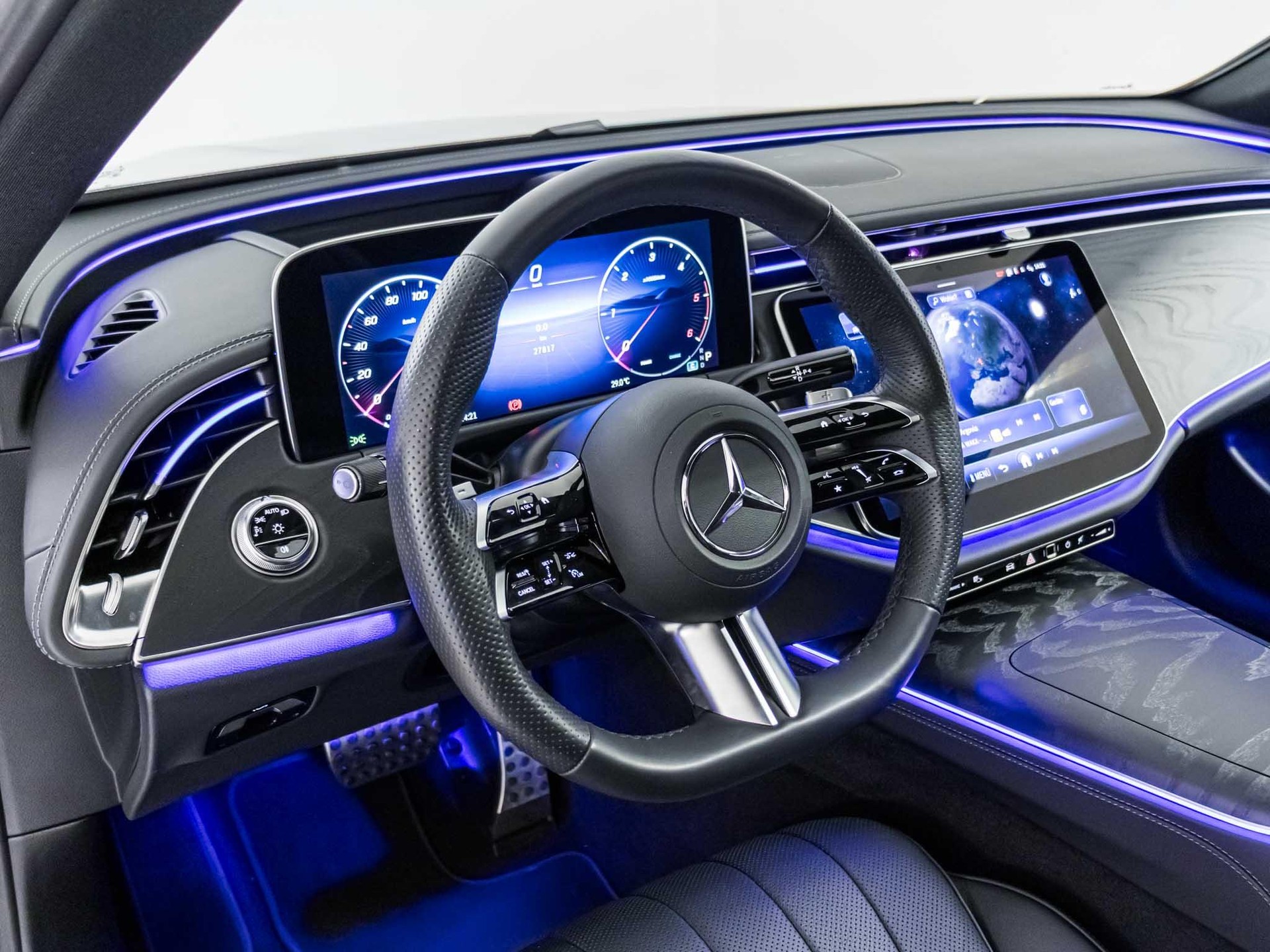 MERCEDES-BENZ E 450 d 4MATIC-image-9