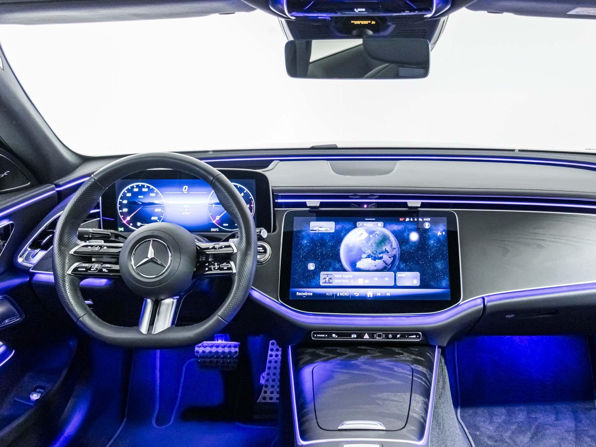 MERCEDES-BENZ E 450 d 4MATIC-image-11