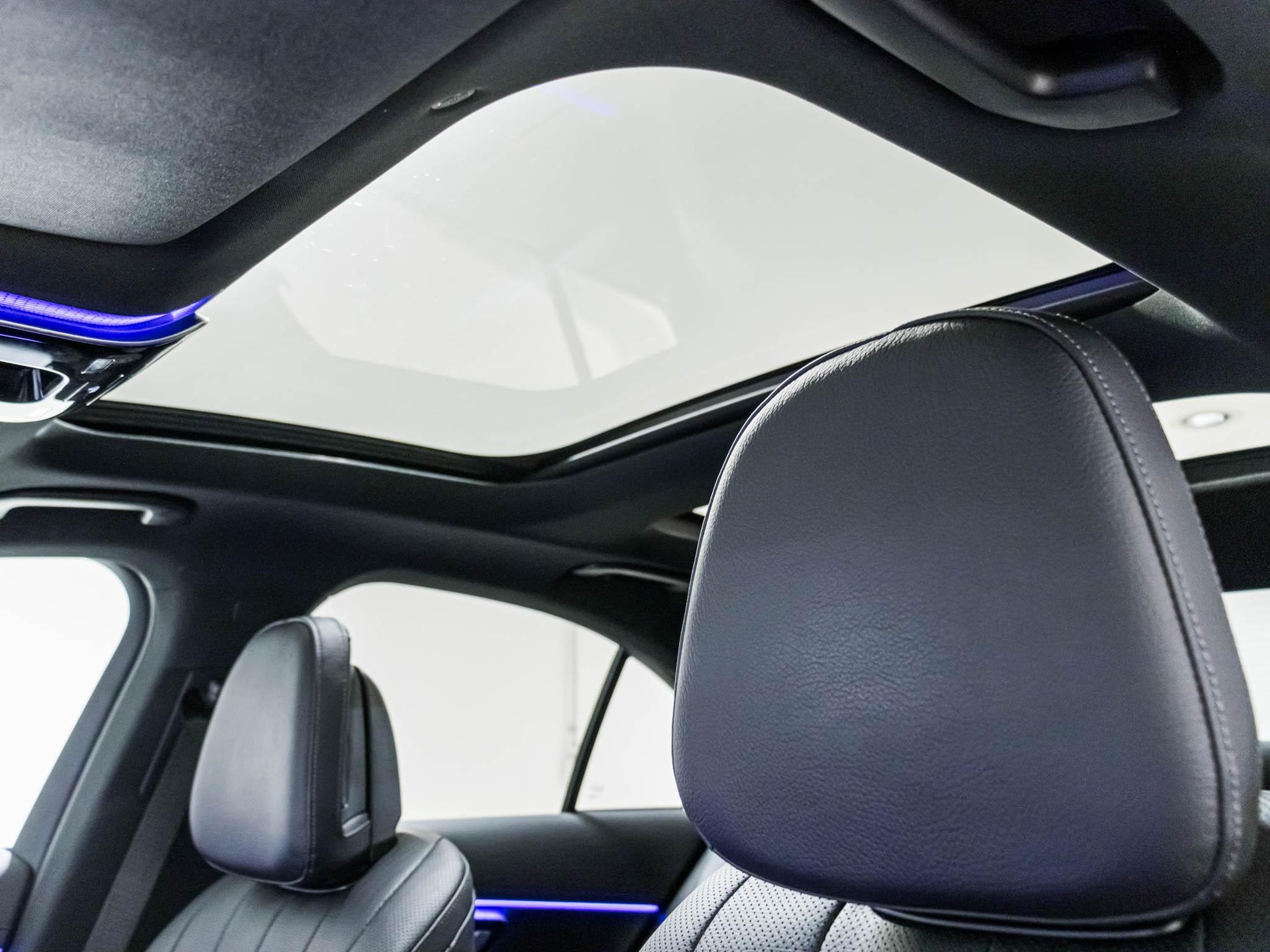 MERCEDES-BENZ E 450 d 4MATIC-image-8