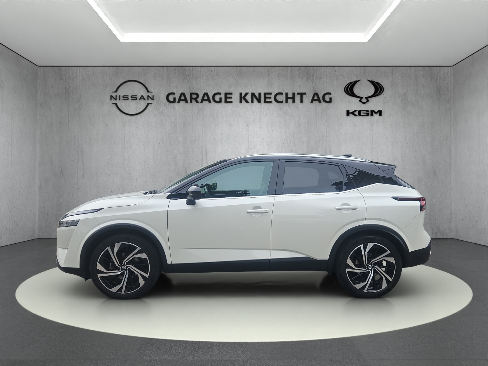 NISSAN Qashqai 1.3 DIG-T Tekna+ 4x4-image-4