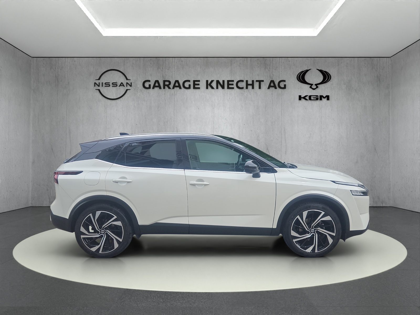 NISSAN Qashqai 1.3 DIG-T Tekna+ 4x4-image-0