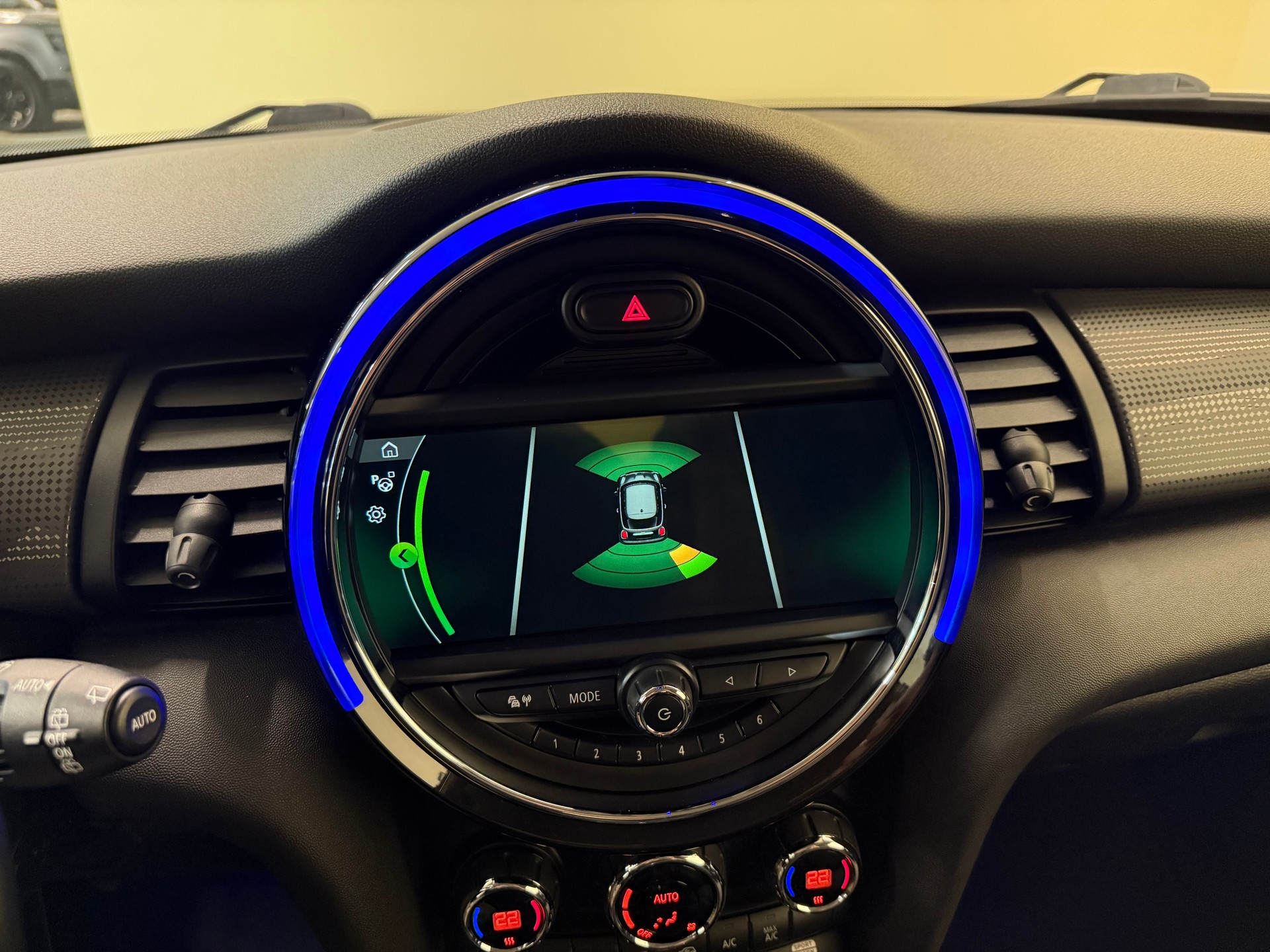 MINI Cooper-image-16