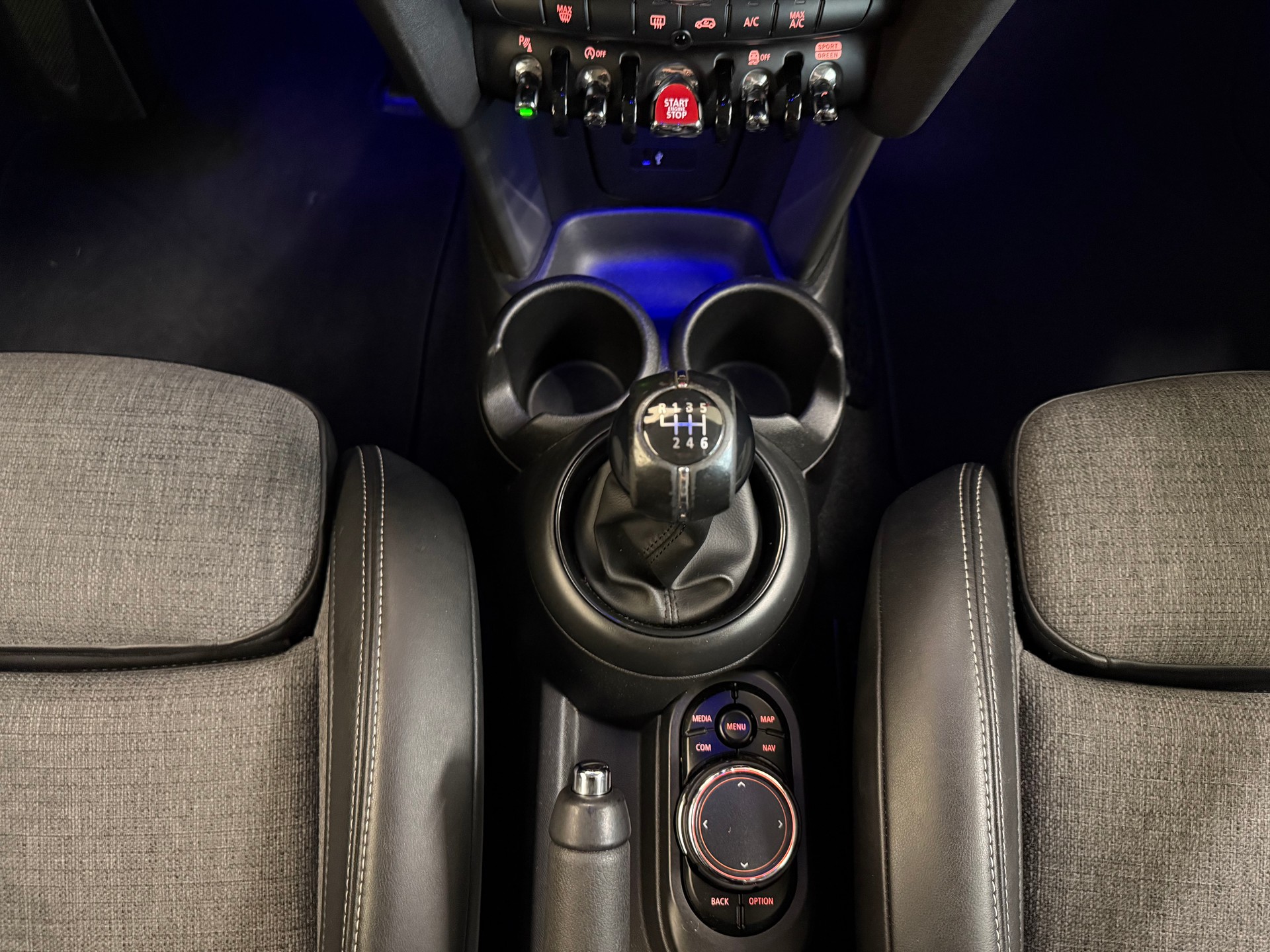 MINI Cooper-image-18