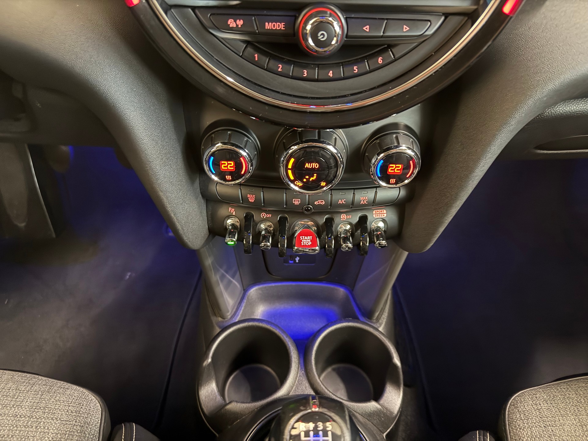 MINI Cooper-image-17