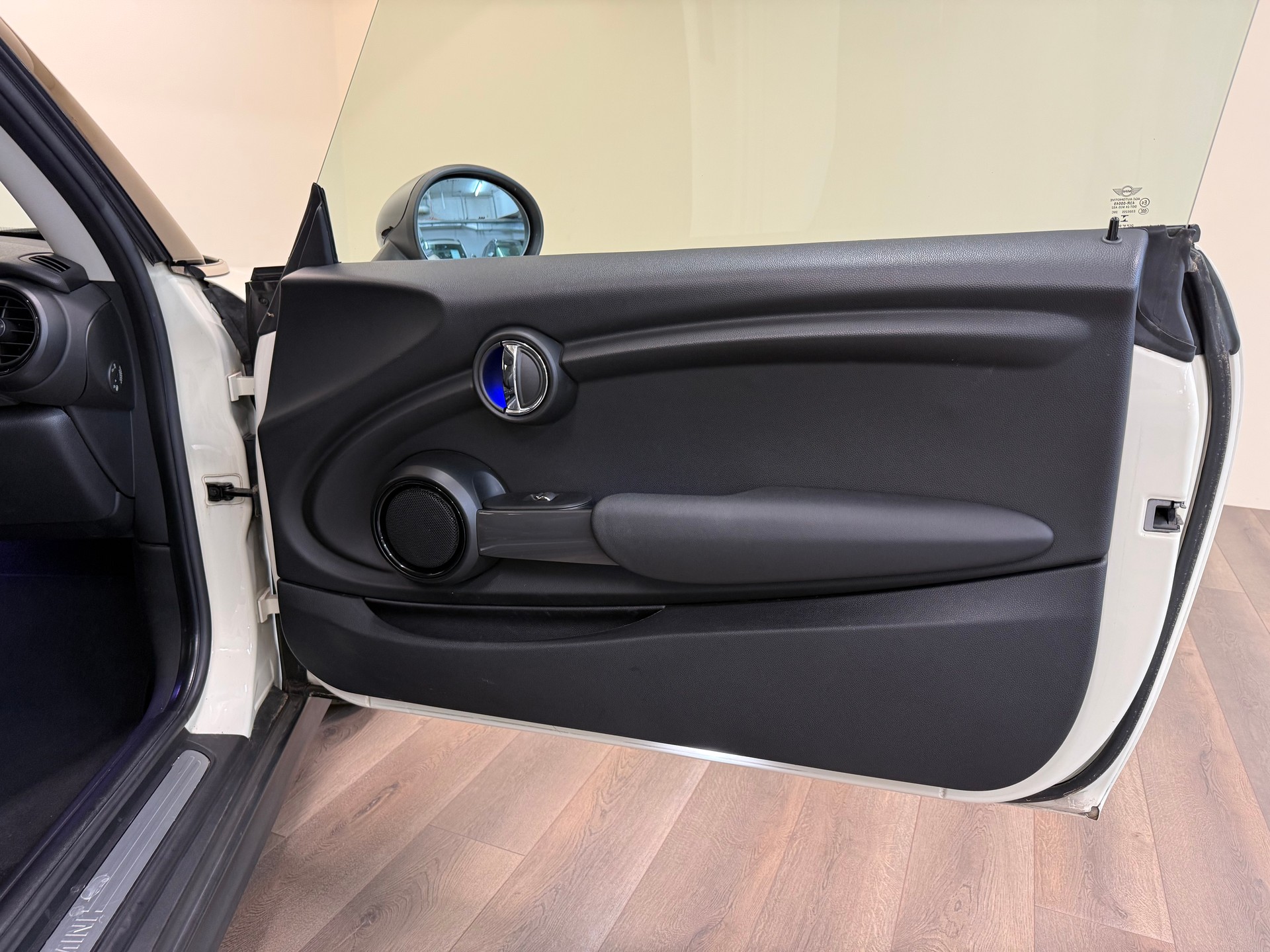 MINI Cooper-image-20