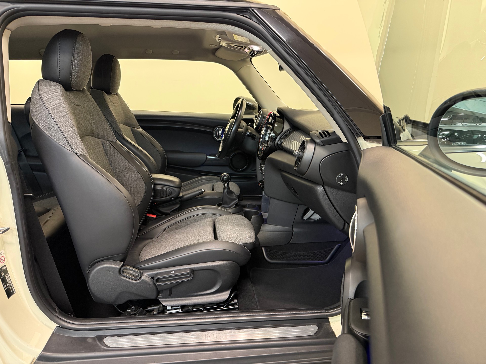 MINI Cooper-image-21