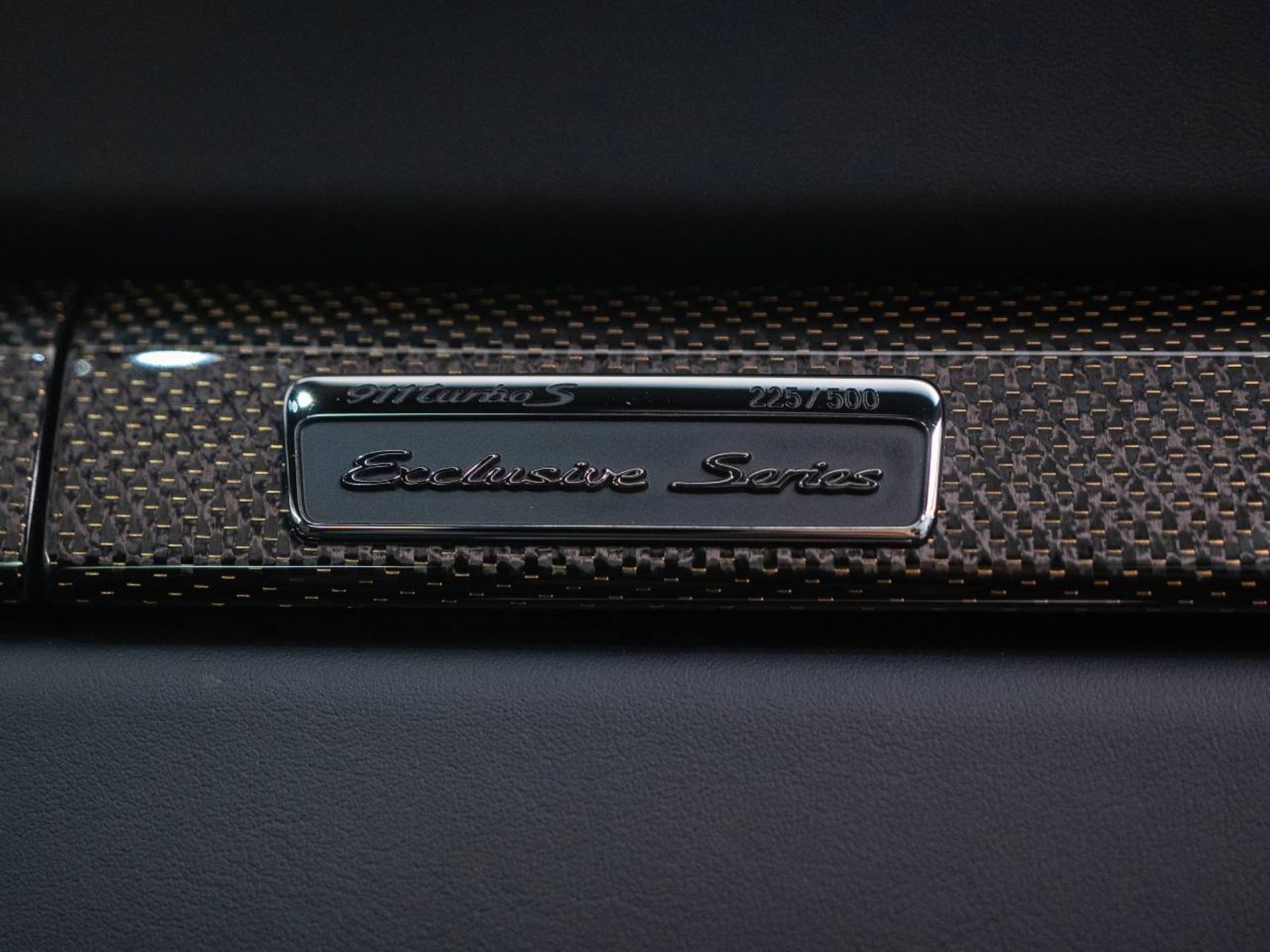PORSCHE 911 Turbo S Exclusive Series-image-29