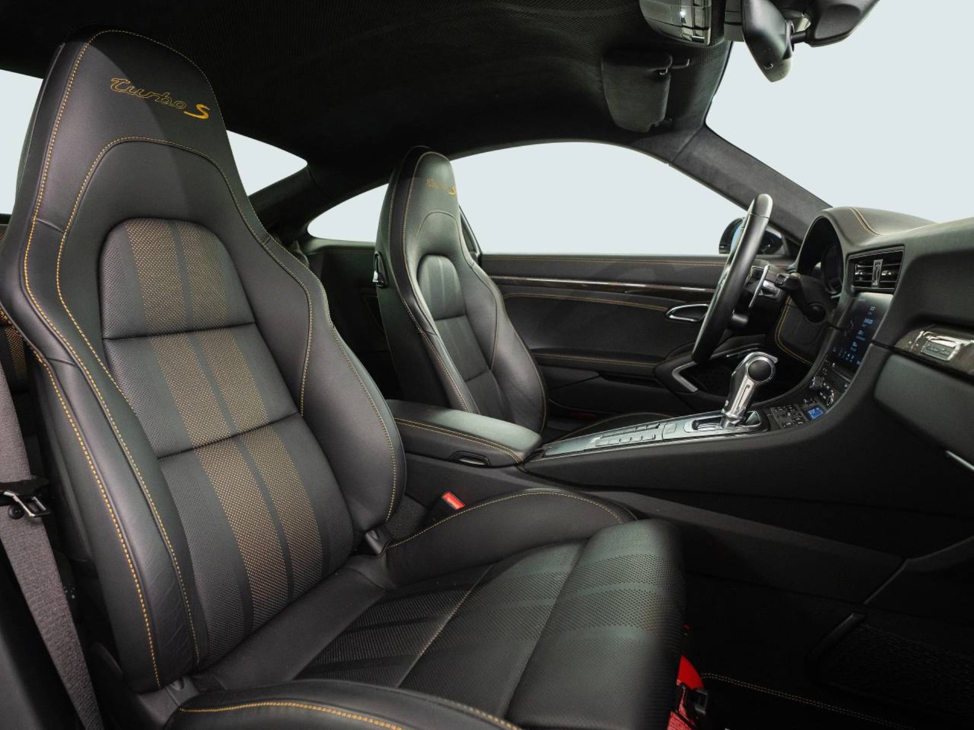 PORSCHE 911 Turbo S Exclusive Series-image-16