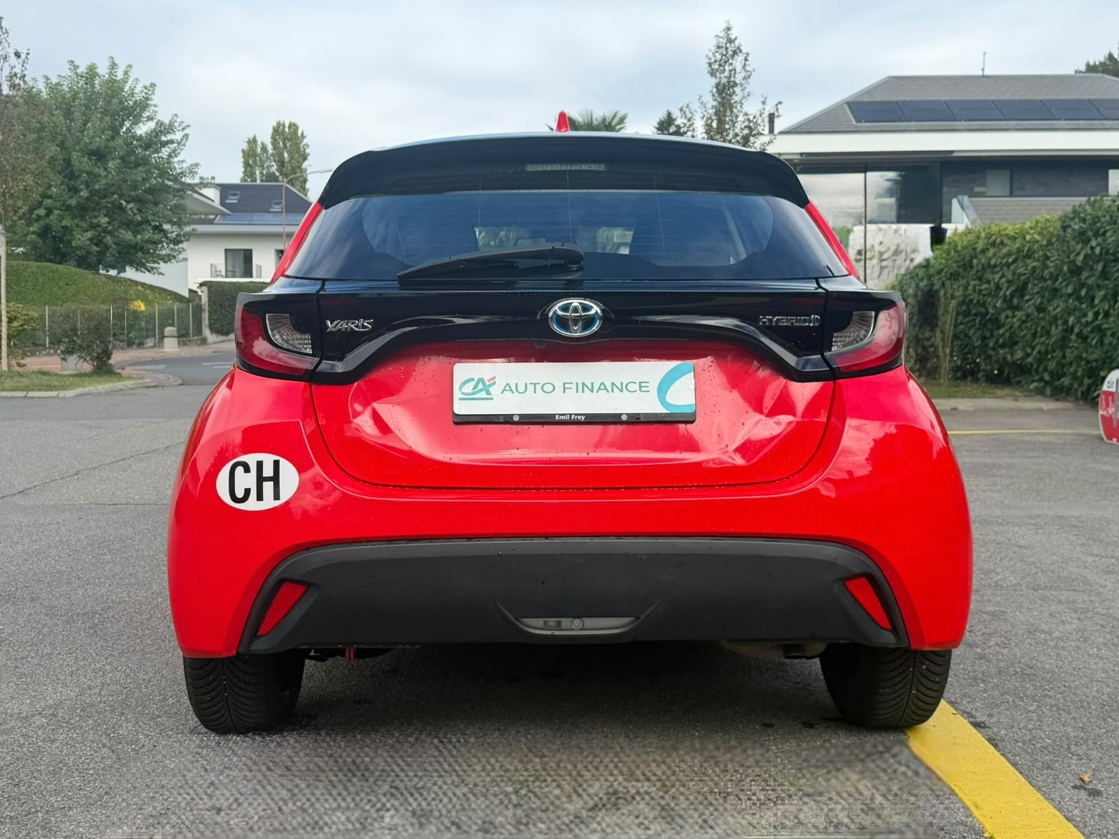 TOYOTA Yaris 1.5 Style e-CVT-image-4