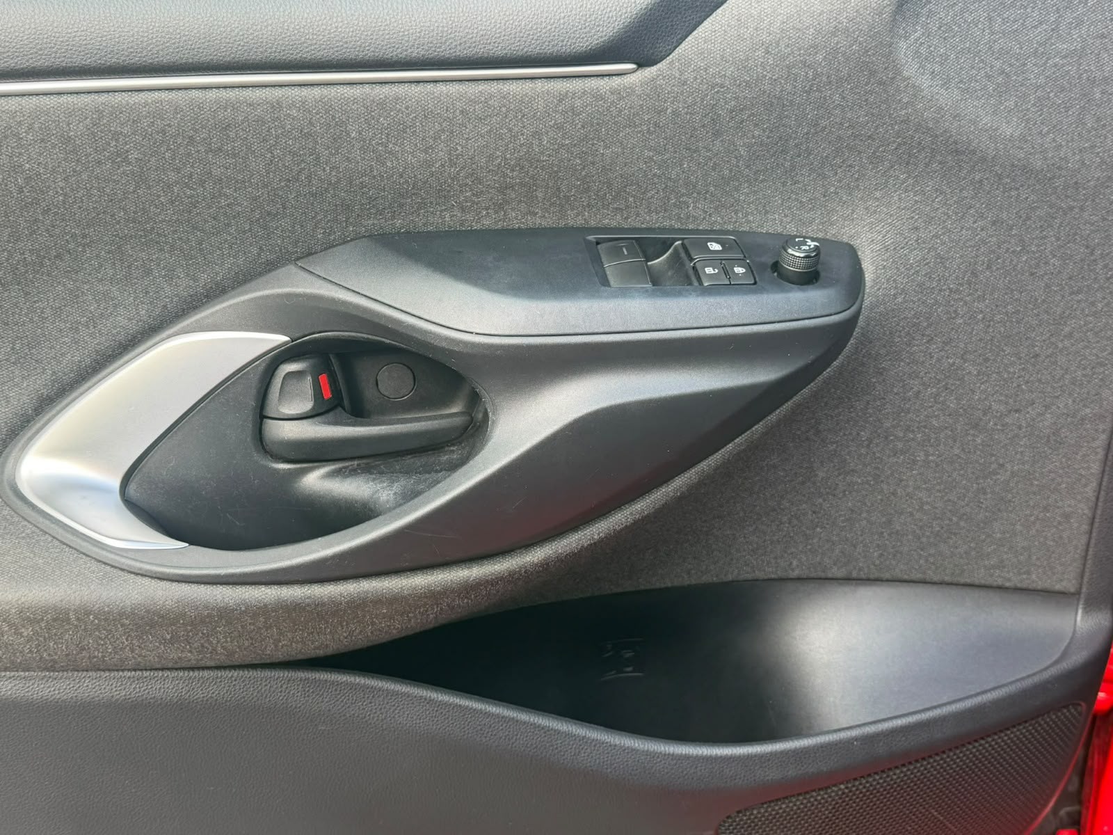 TOYOTA Yaris 1.5 Style e-CVT-image-17