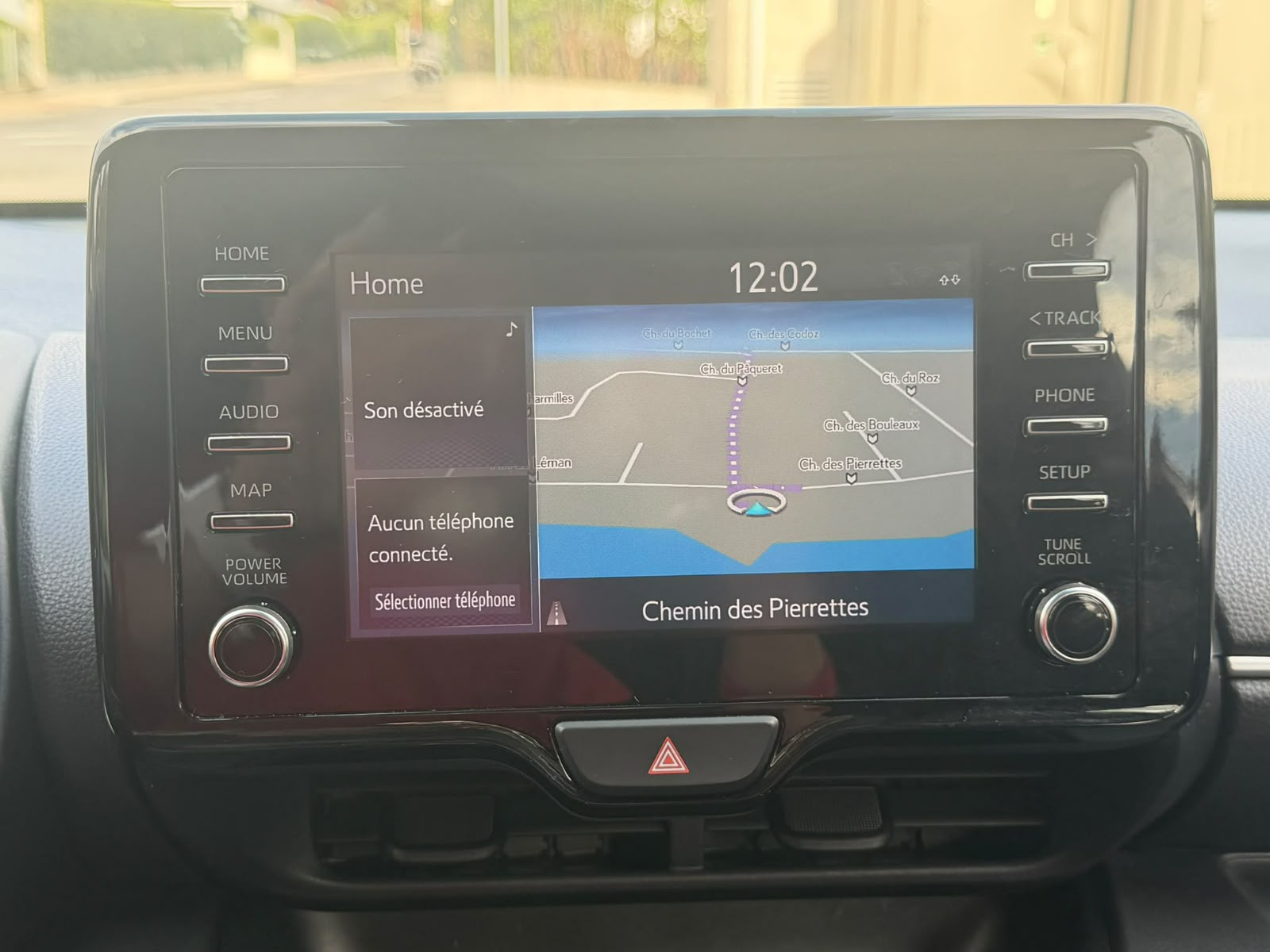 TOYOTA Yaris 1.5 Style e-CVT-image-25