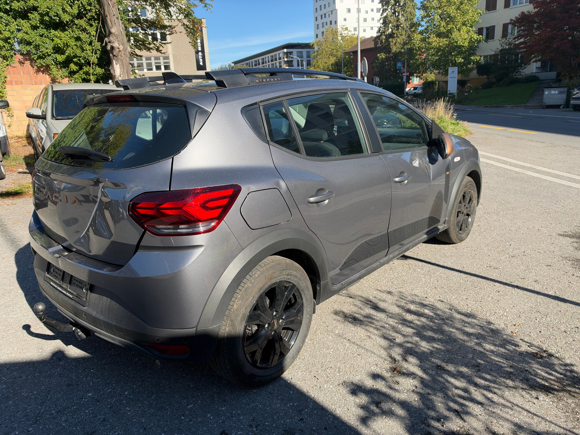 DACIA Sandero Stepway TCe 90 Extreme+ CVT-image-4