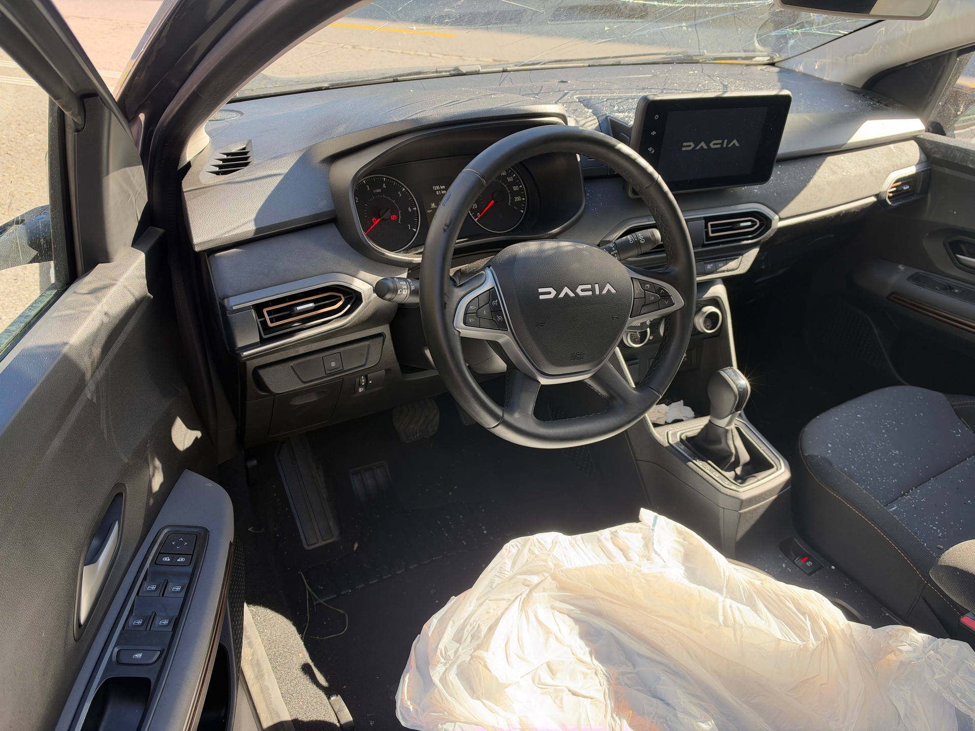 DACIA Sandero Stepway TCe 90 Extreme+ CVT-image-9