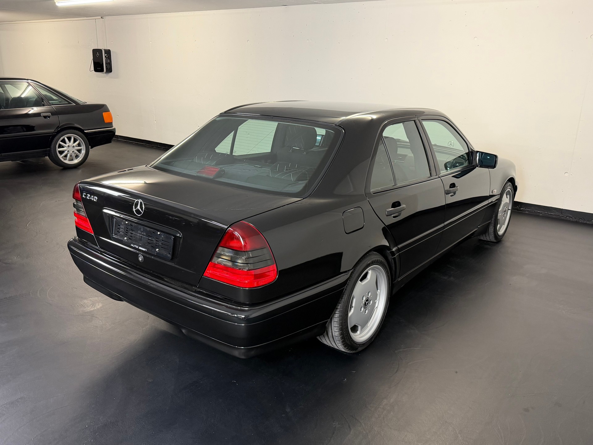 MERCEDES-BENZ C 240 Sport-image-6