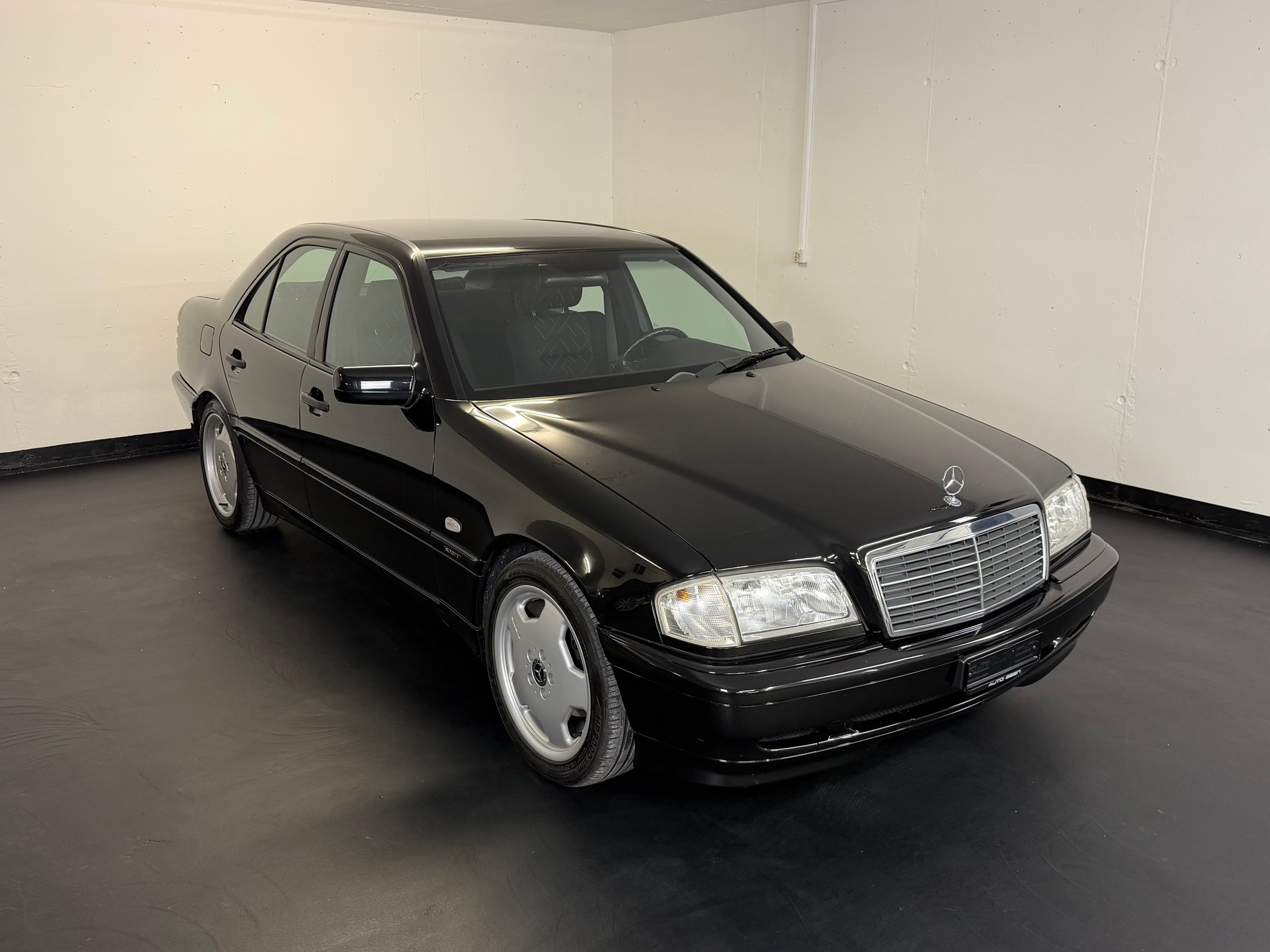 MERCEDES-BENZ C 240 Sport-image-0