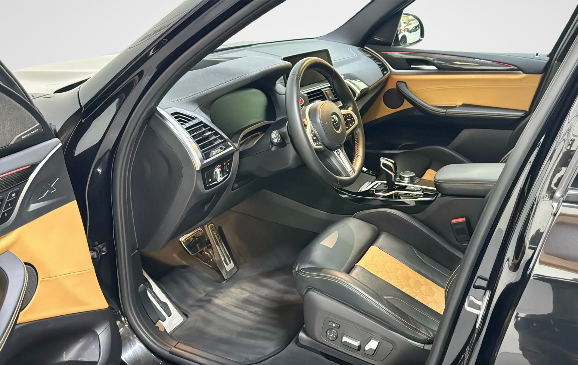 BMW xDrive M Competition Steptronic-image-12