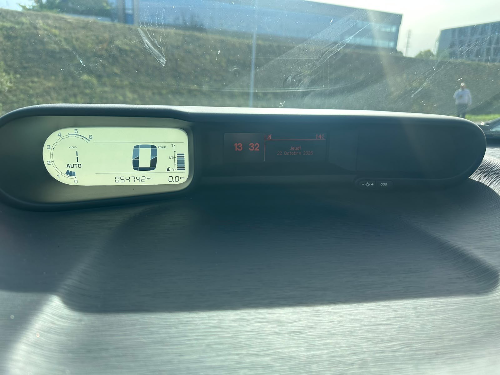 CITROEN C3 Picasso 1.6 HDi Exclusive EGS6-image-7