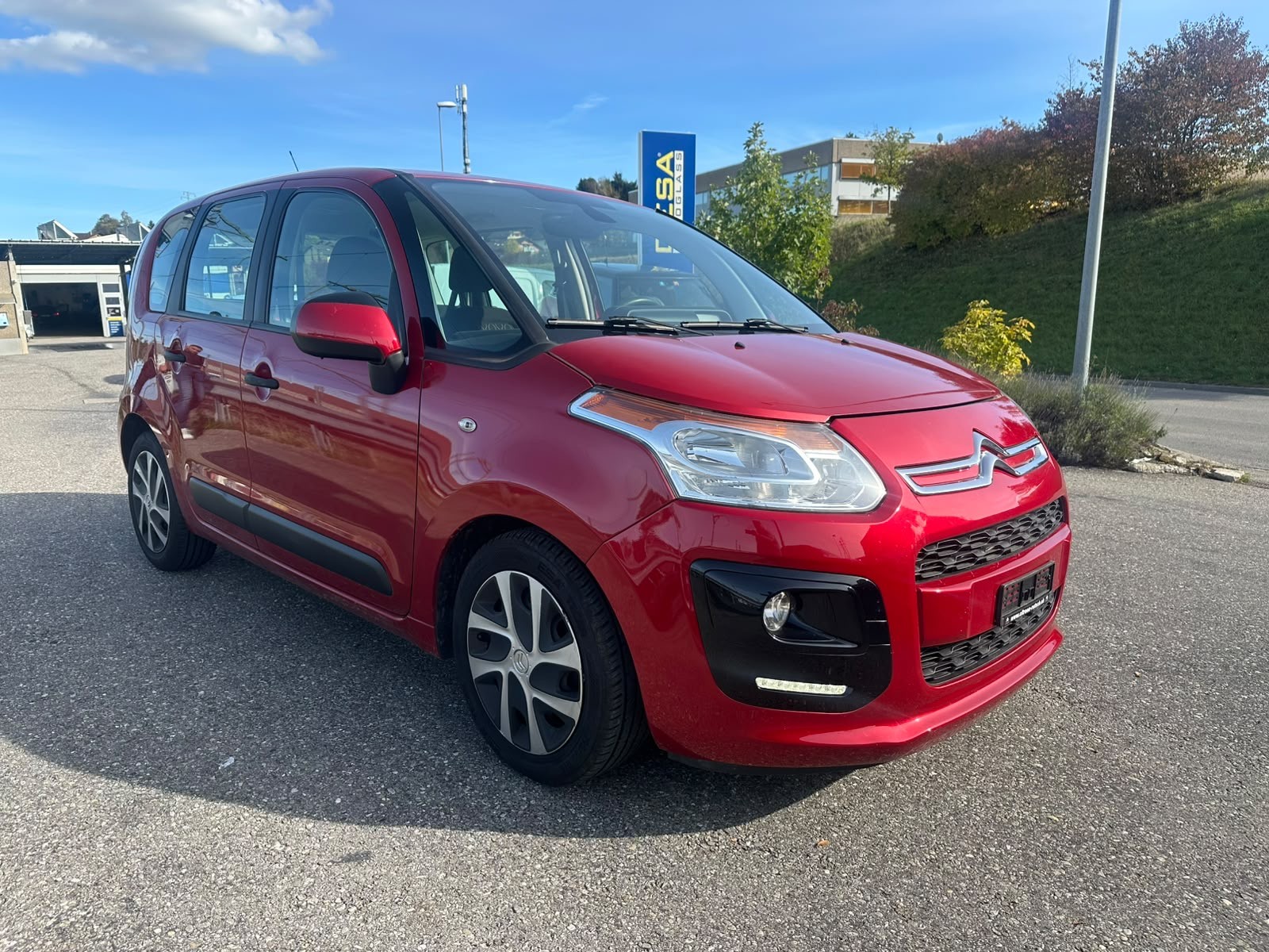 CITROEN C3 Picasso 1.6 HDi Exclusive EGS6-image-1