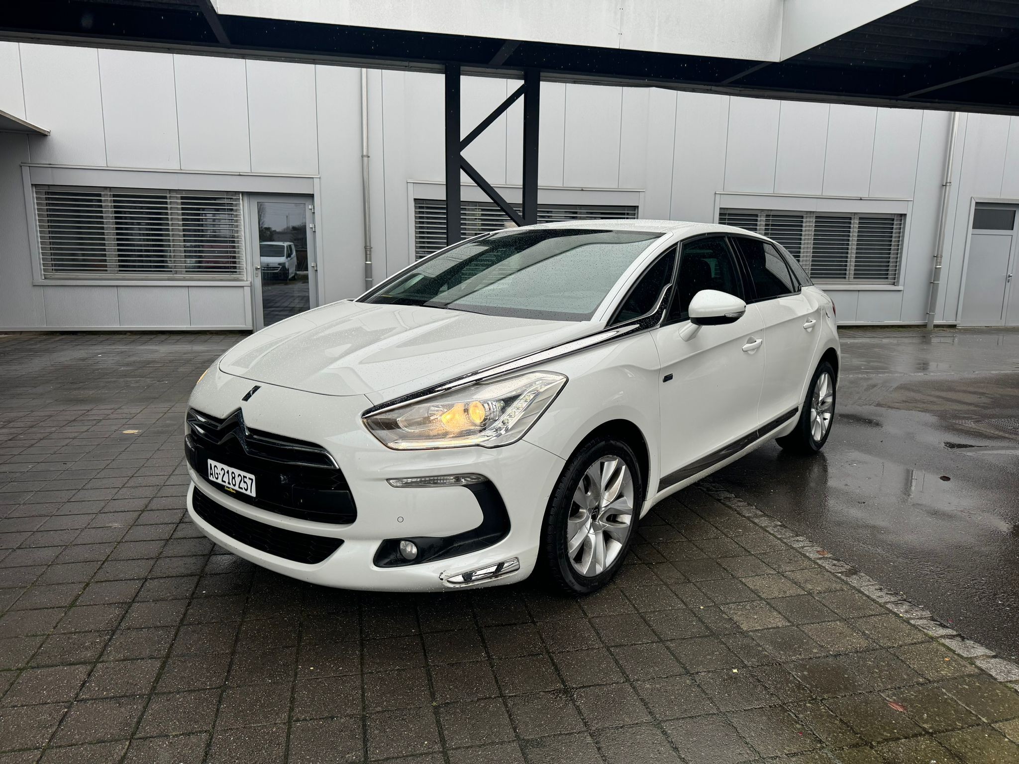 Car photo