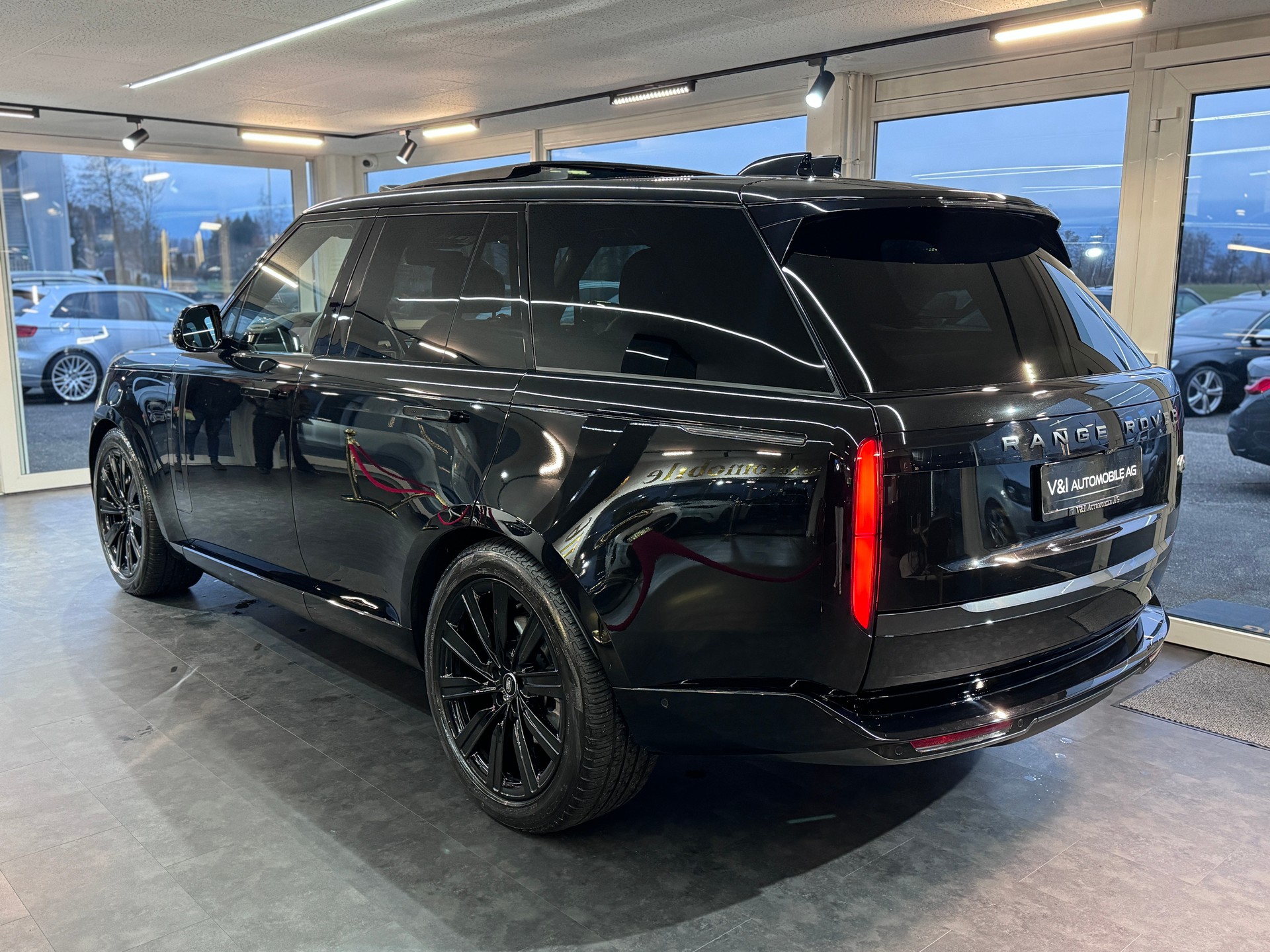 LAND ROVER Range Rover D300 3.0D I6 MHEV Autobiography Automatic-image-12