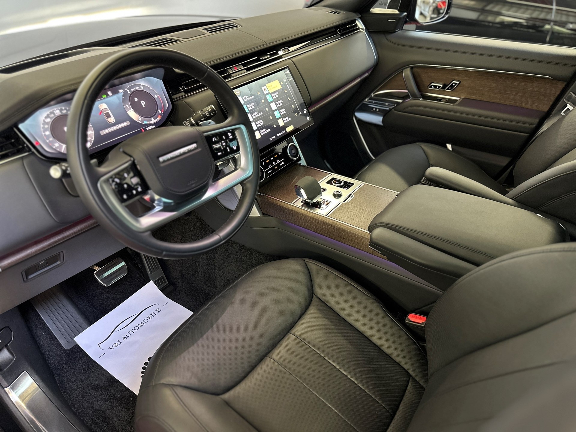 LAND ROVER Range Rover D300 3.0D I6 MHEV Autobiography Automatic-image-15