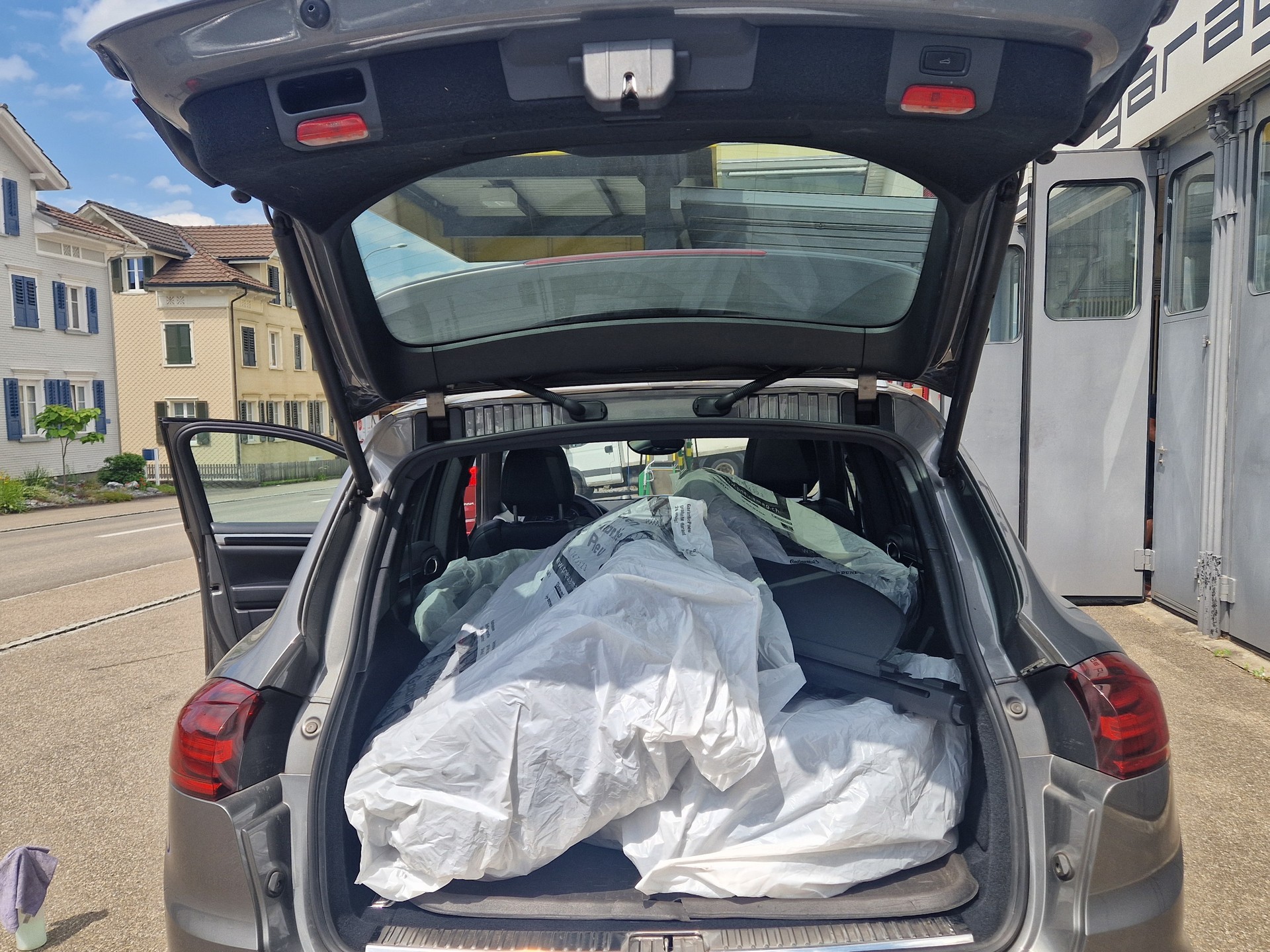 PORSCHE Cayenne Diesel-image-12