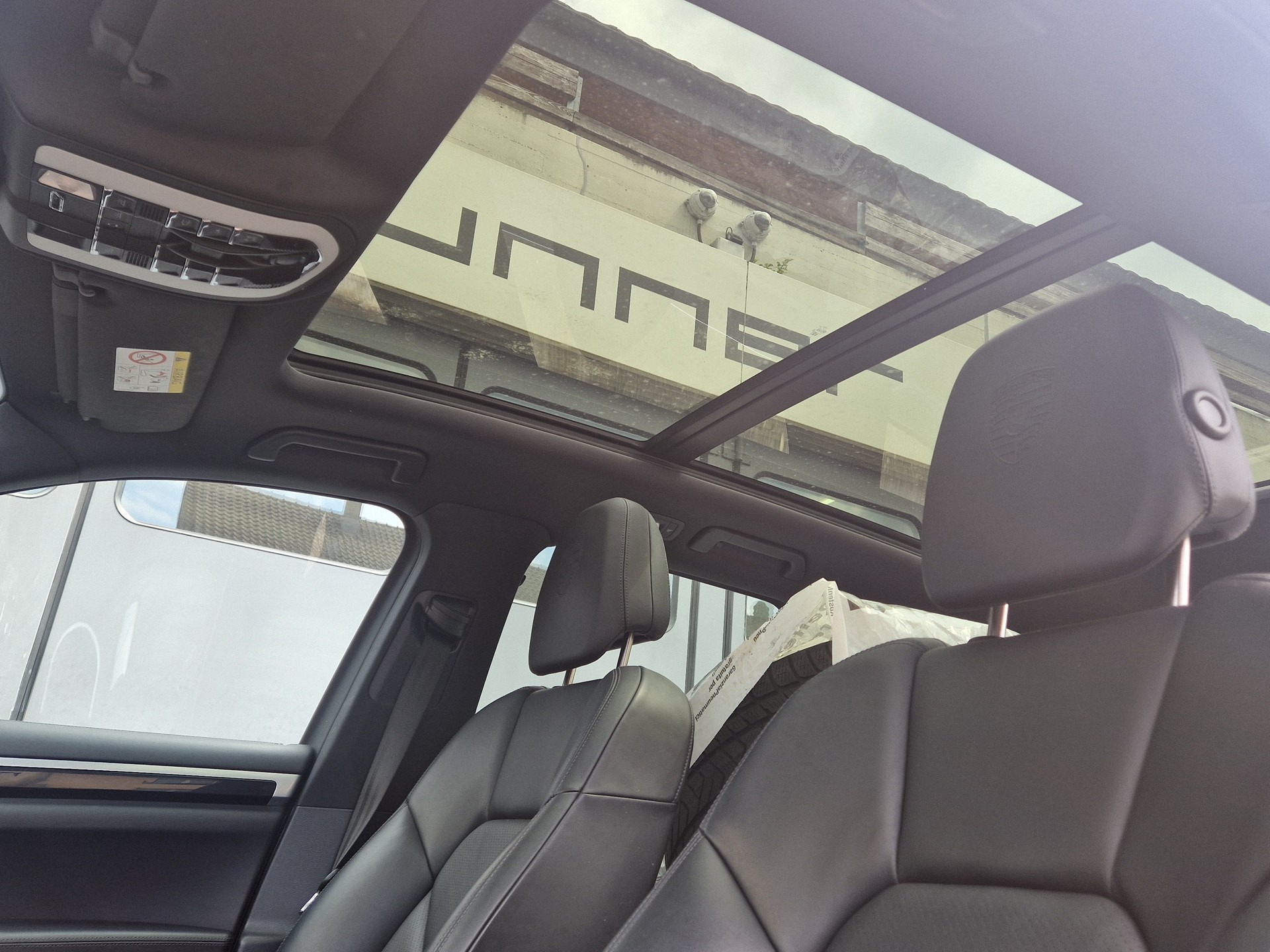 PORSCHE Cayenne Diesel-image-11
