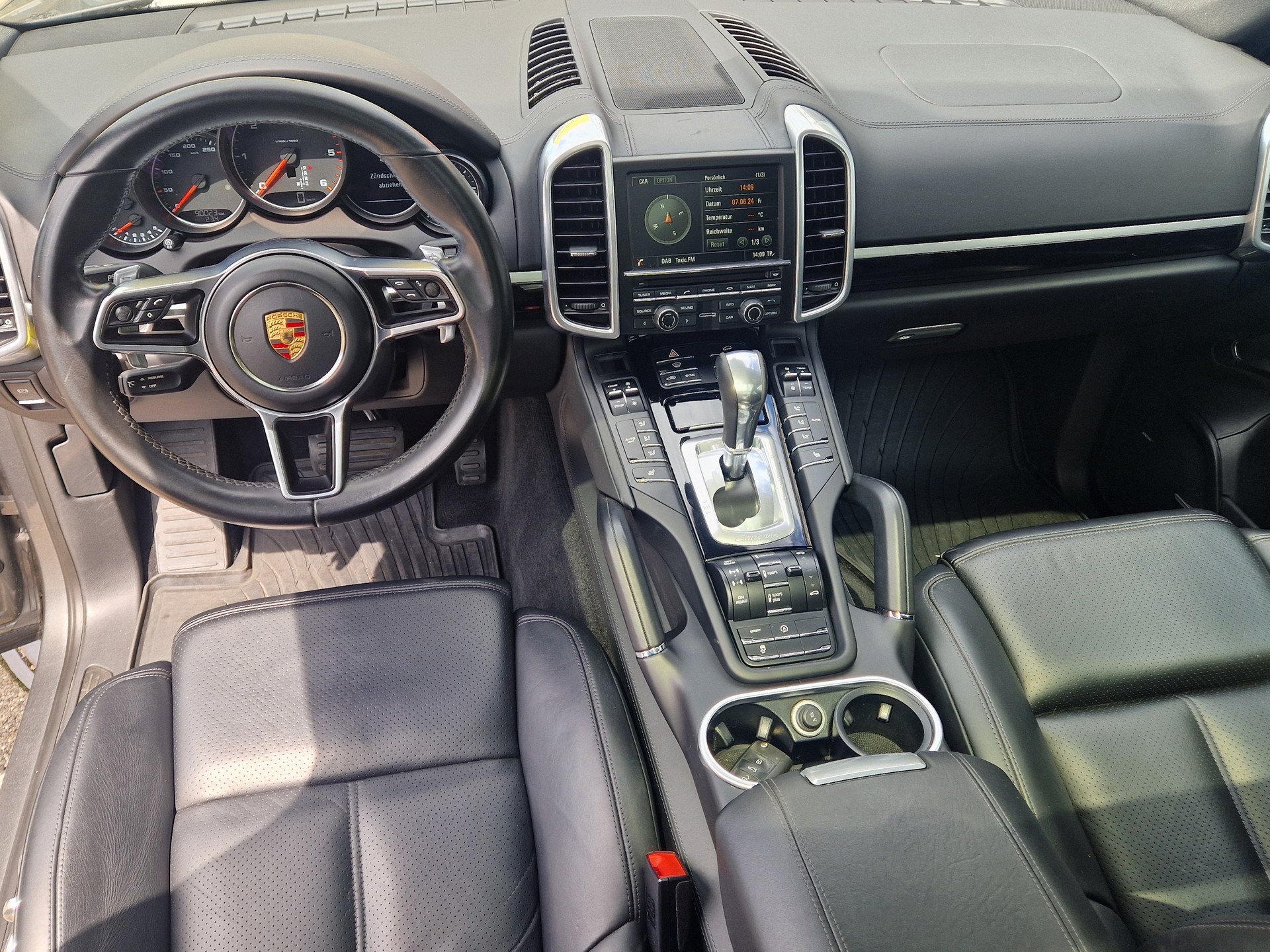 PORSCHE Cayenne Diesel-image-10