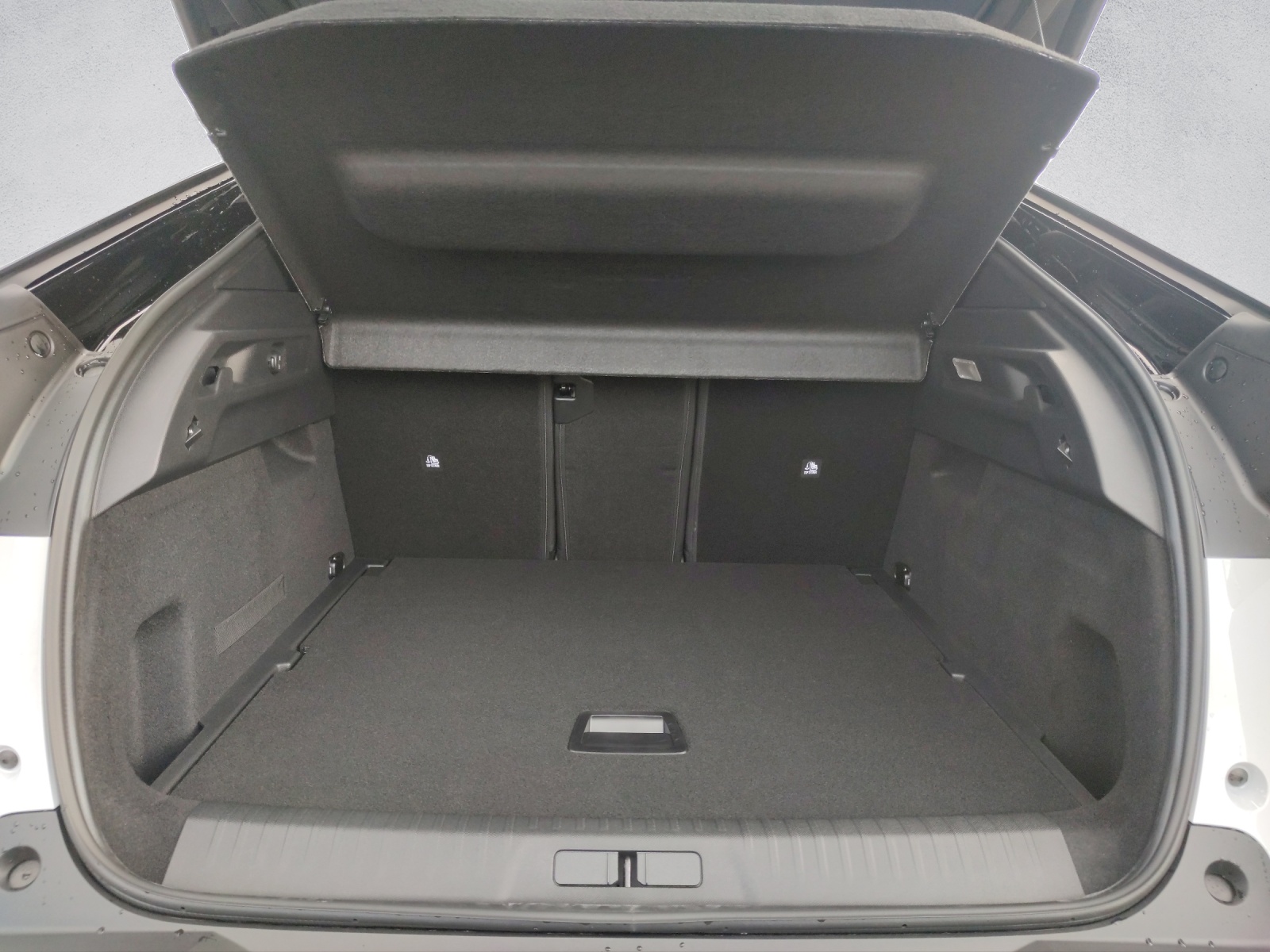 PEUGEOT 3008 1.2 Hybrid GT-image-7