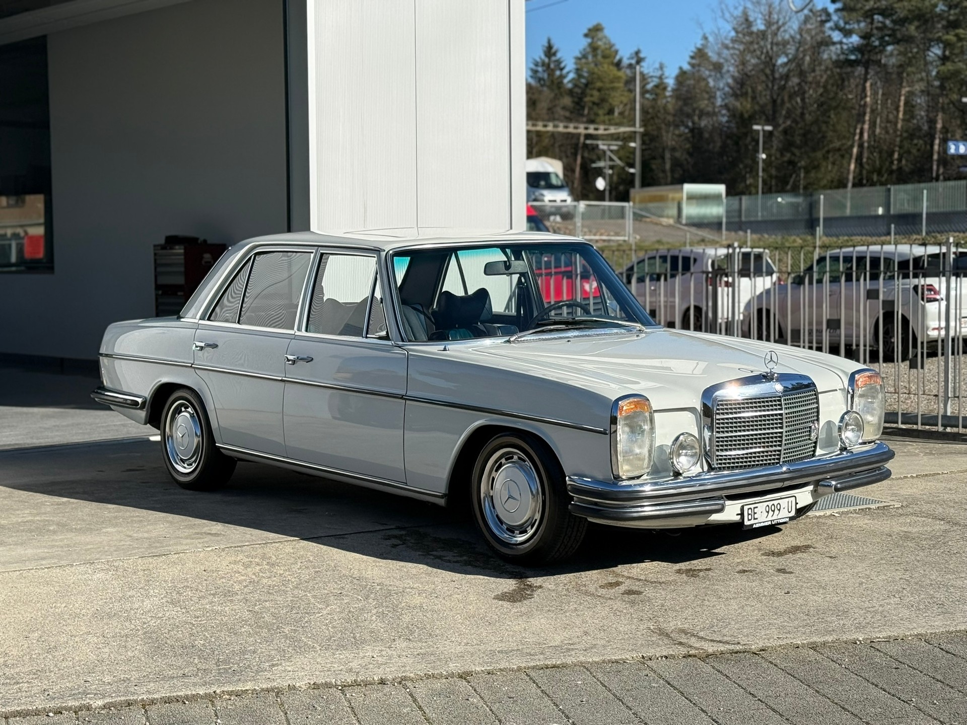 MERCEDES-BENZ 280 E "Strich-8"-image-2
