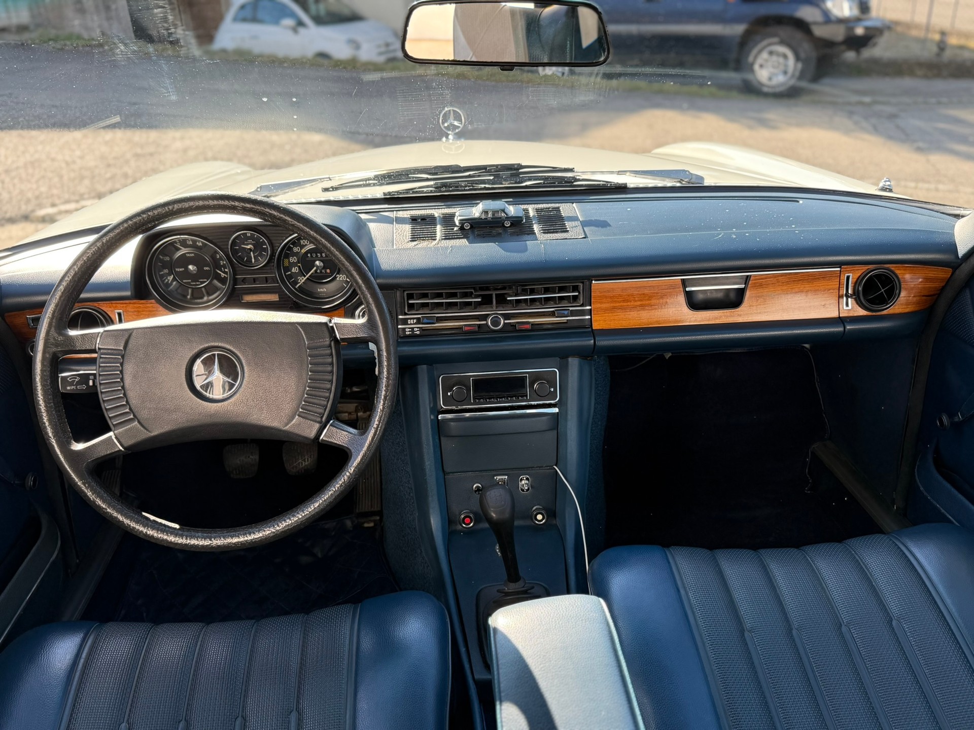 MERCEDES-BENZ 280 E "Strich-8"-image-10