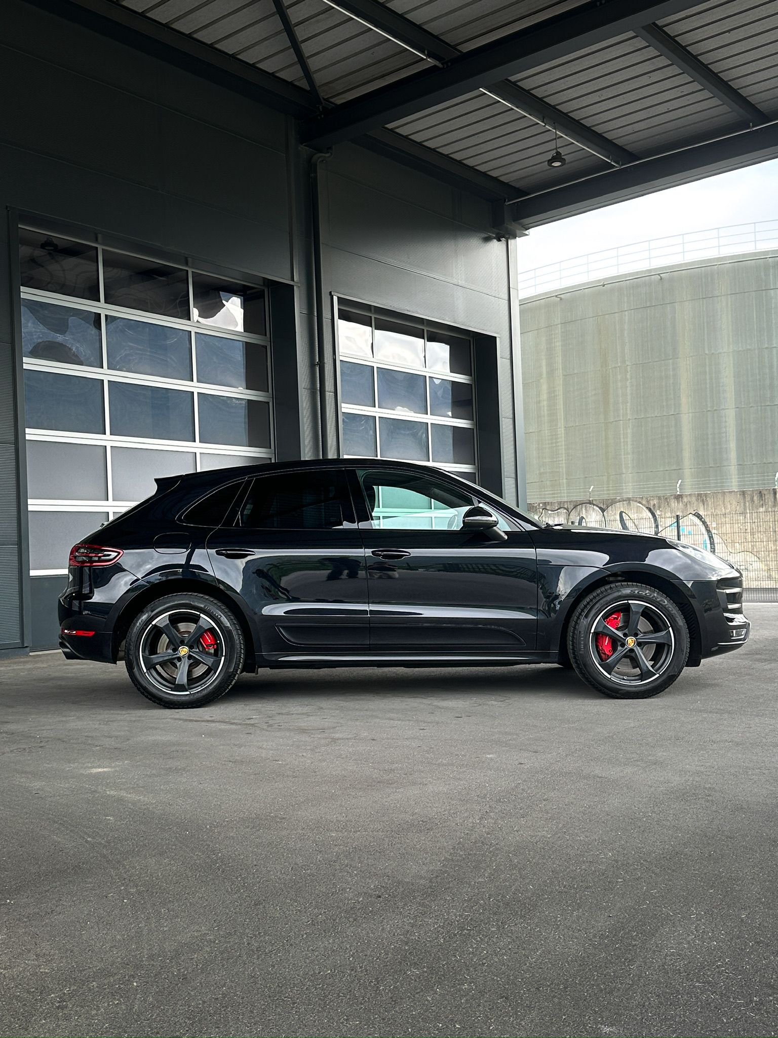PORSCHE Macan Turbo PDK-image-0