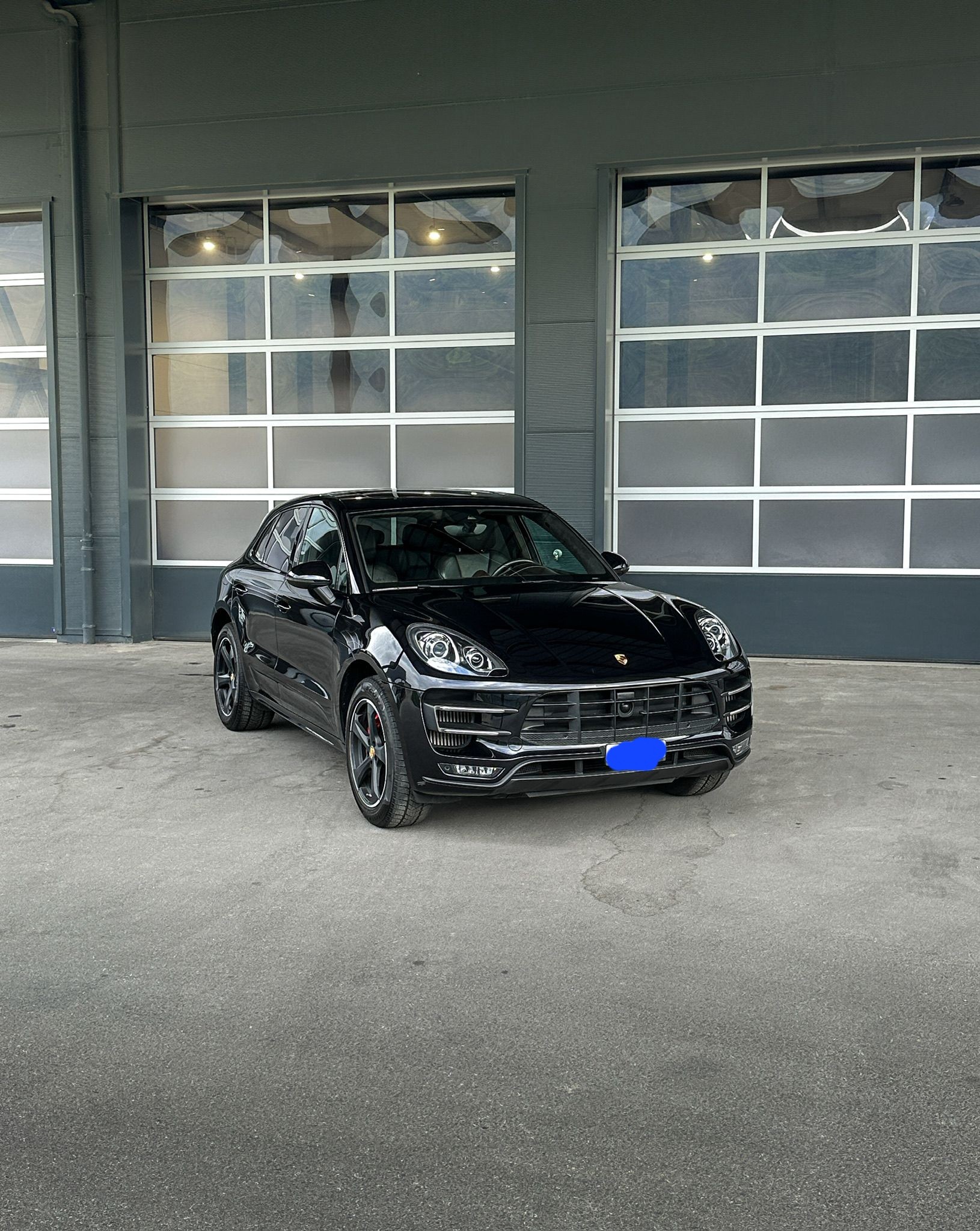 PORSCHE Macan Turbo PDK-image-5