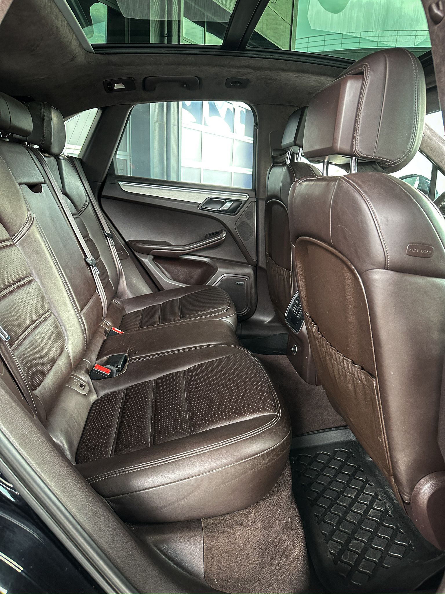 PORSCHE Macan Turbo PDK-image-2