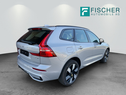 VOLVO XC60 T6 eAWD Ultra Dark-image-1