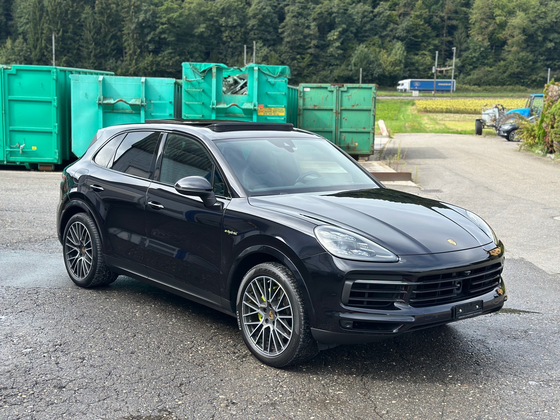 PORSCHE Cayenne E-Hybrid-image-12