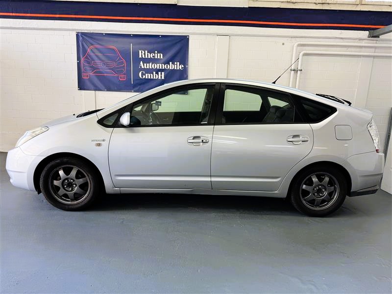 TOYOTA Prius 1.5 16V Hybrid Edition-image-2