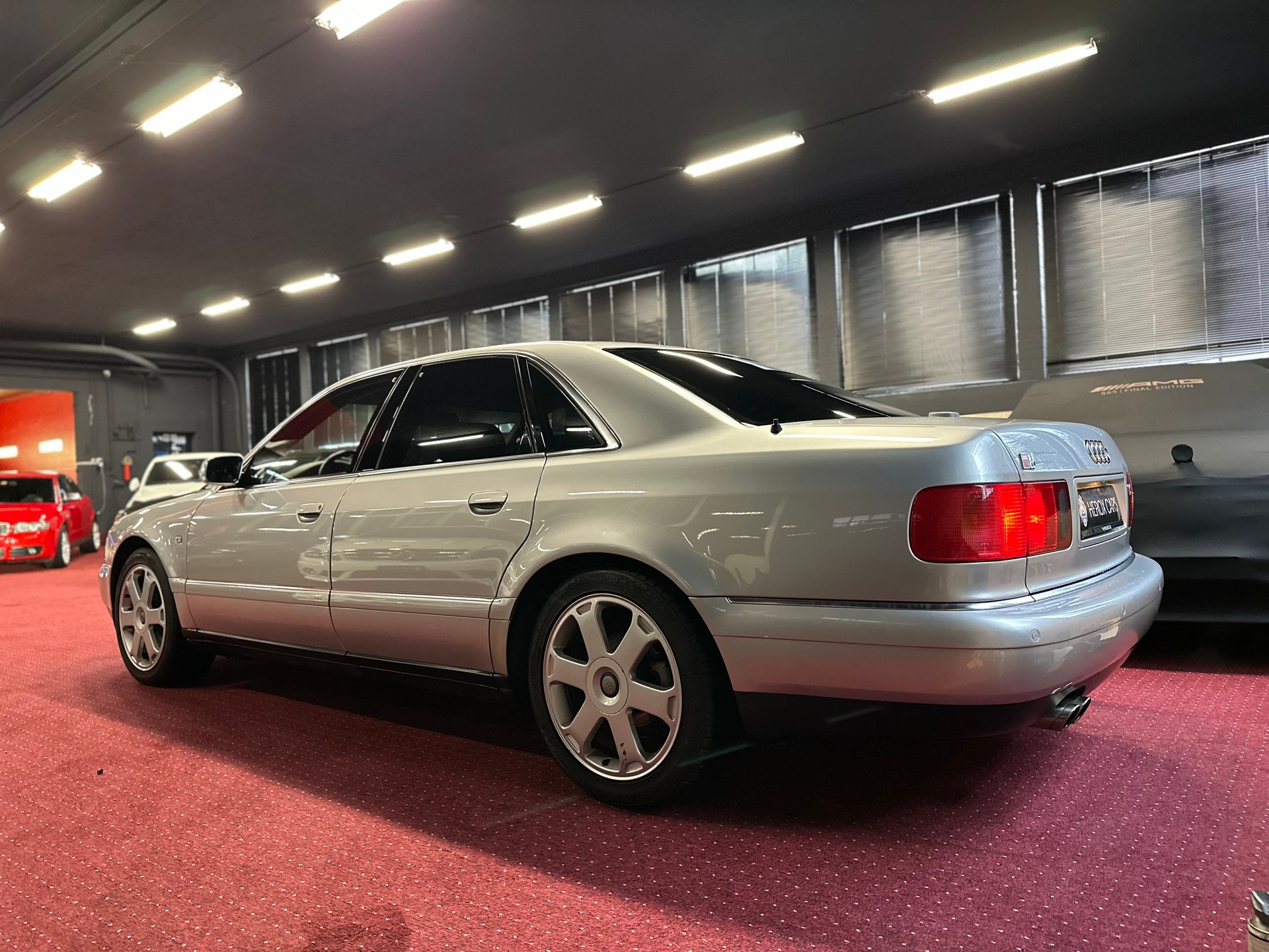 AUDI S8 D2 4.2 V8 Quattro ** Garantierte KM ** Neuwertiger-Zustand ** Lückenlose Boardunterlagen **-image-12