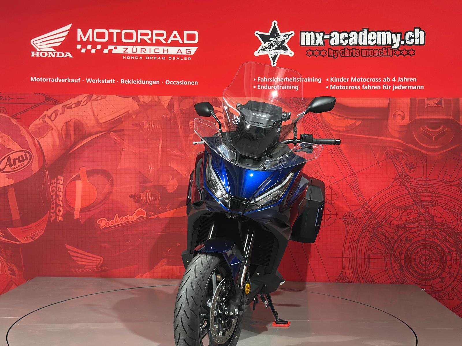 HONDA NT 1100 *DEMO-BIKE*-showroom-element-2