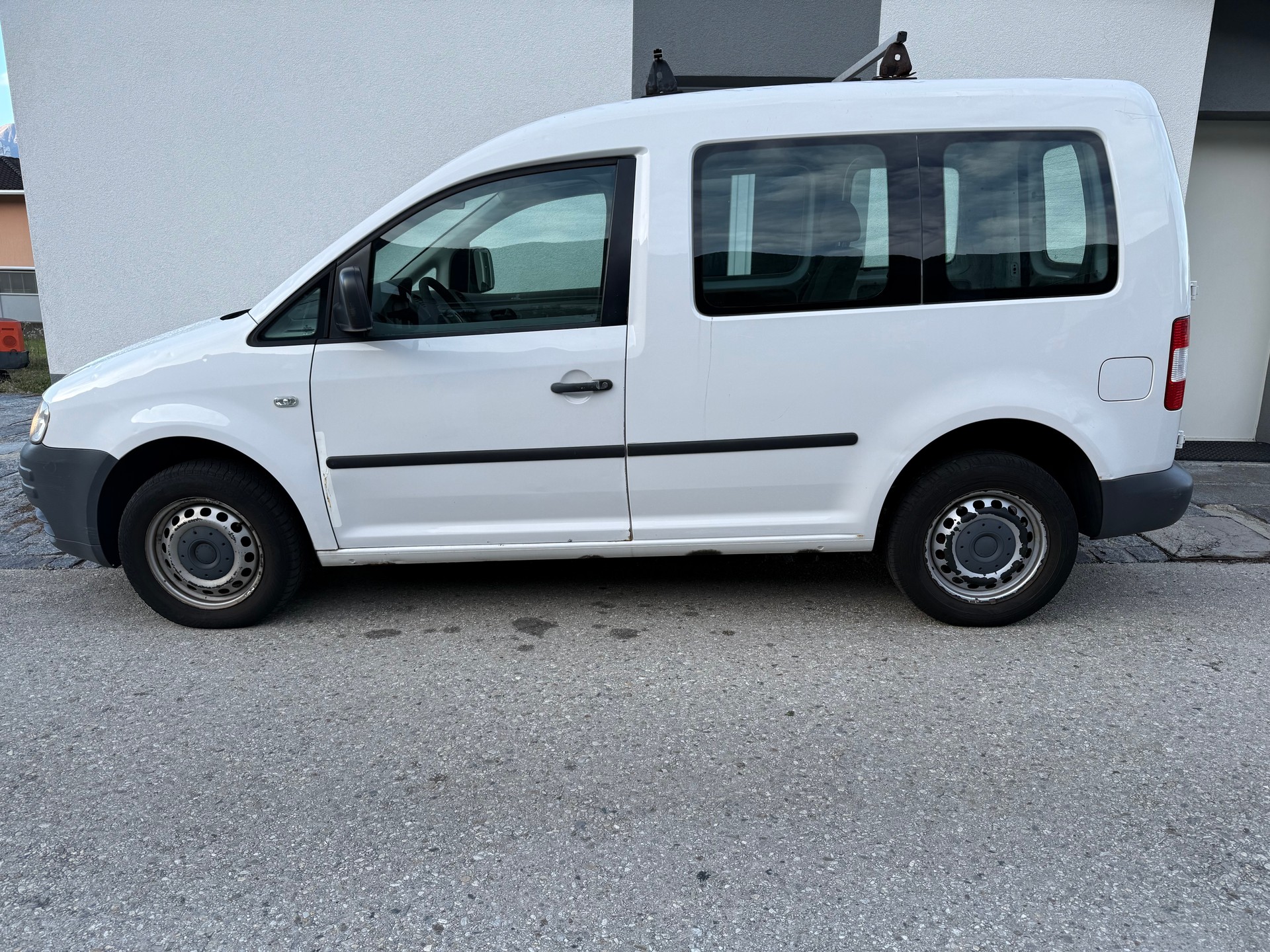VW Caddy 1.4-image-5